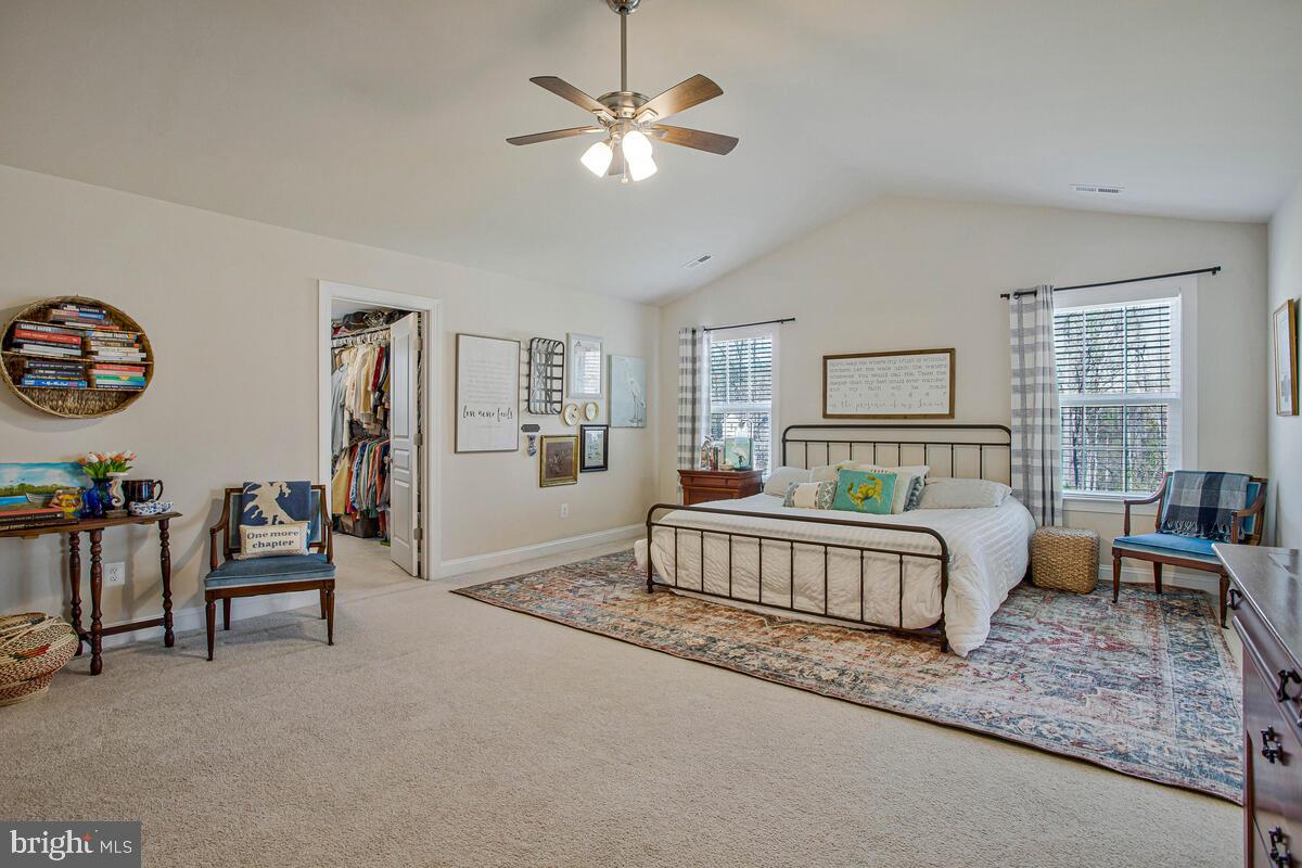 SIMMONS RIDGE - Residential