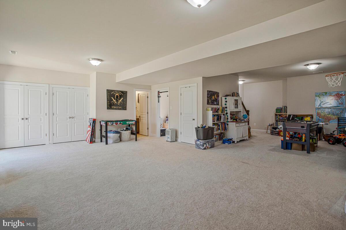 SIMMONS RIDGE - Residential