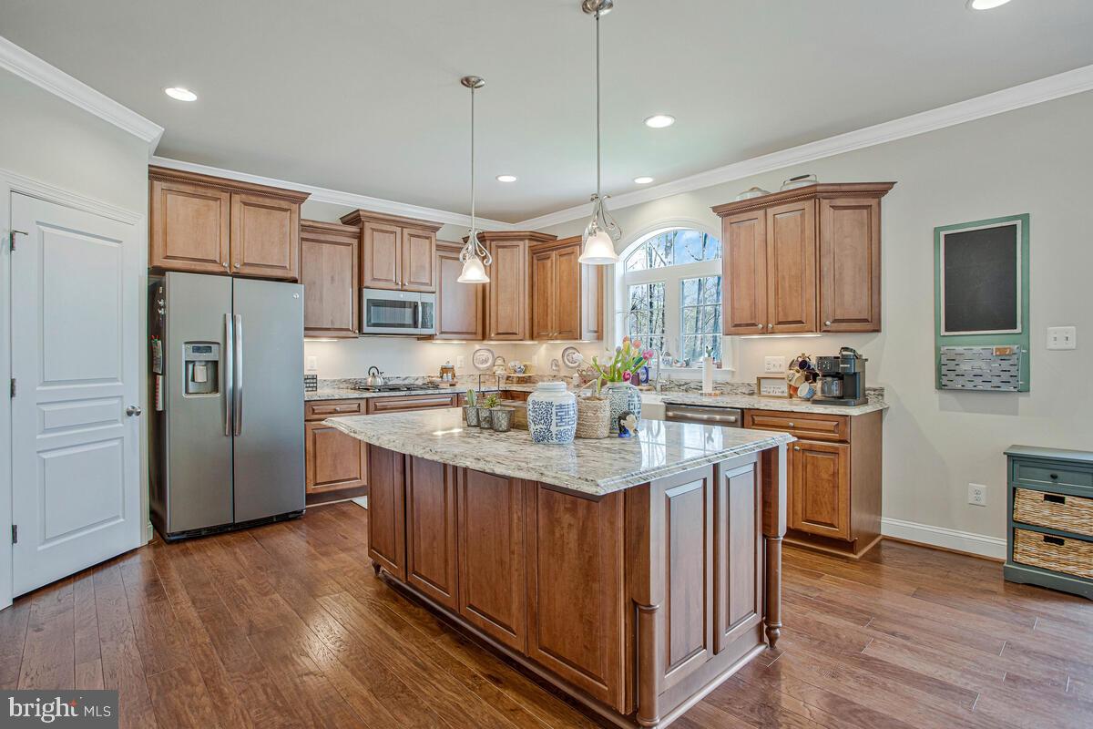 SIMMONS RIDGE - Residential