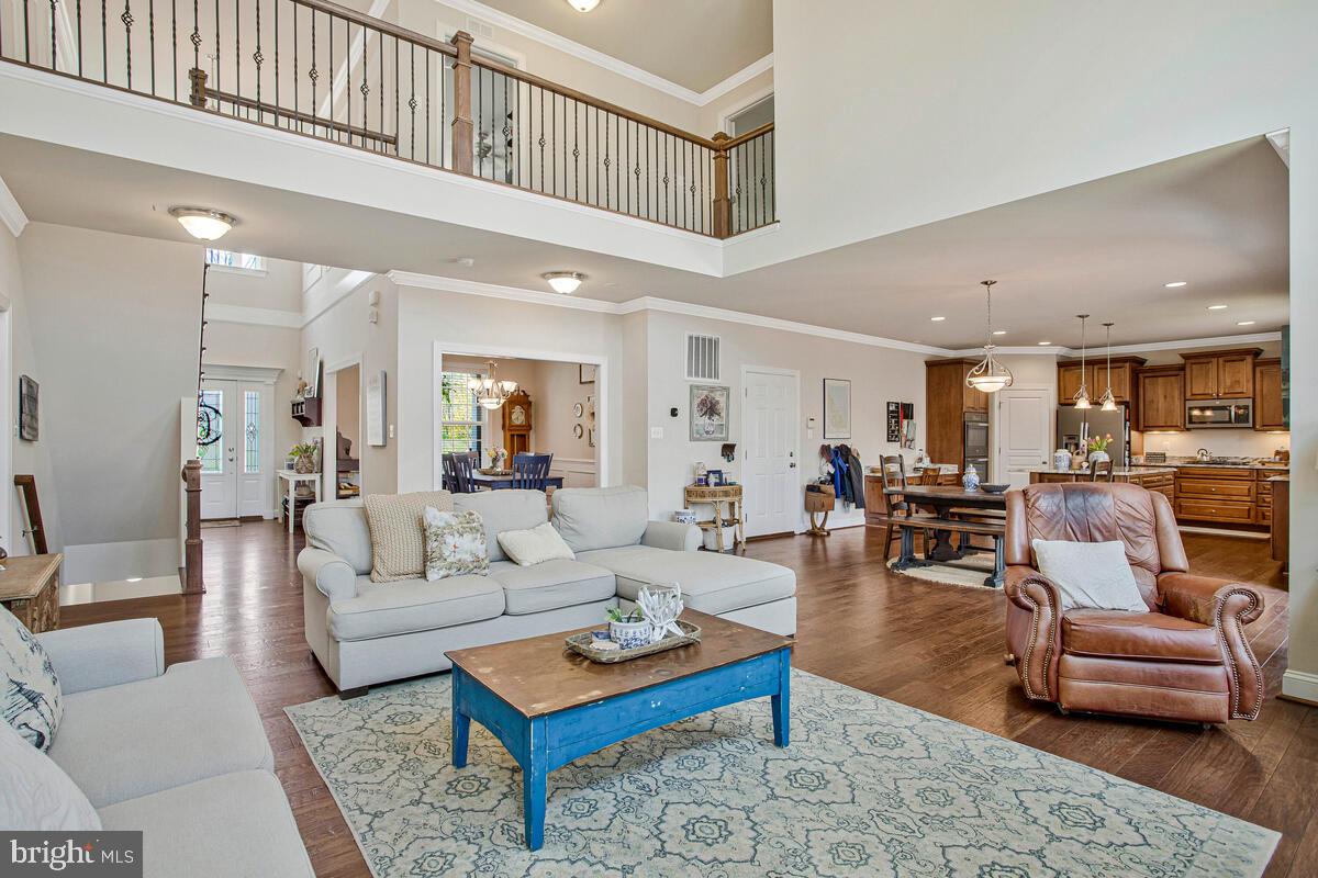 SIMMONS RIDGE - Residential