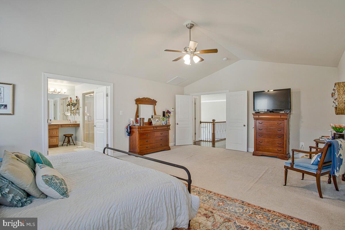 SIMMONS RIDGE - Residential