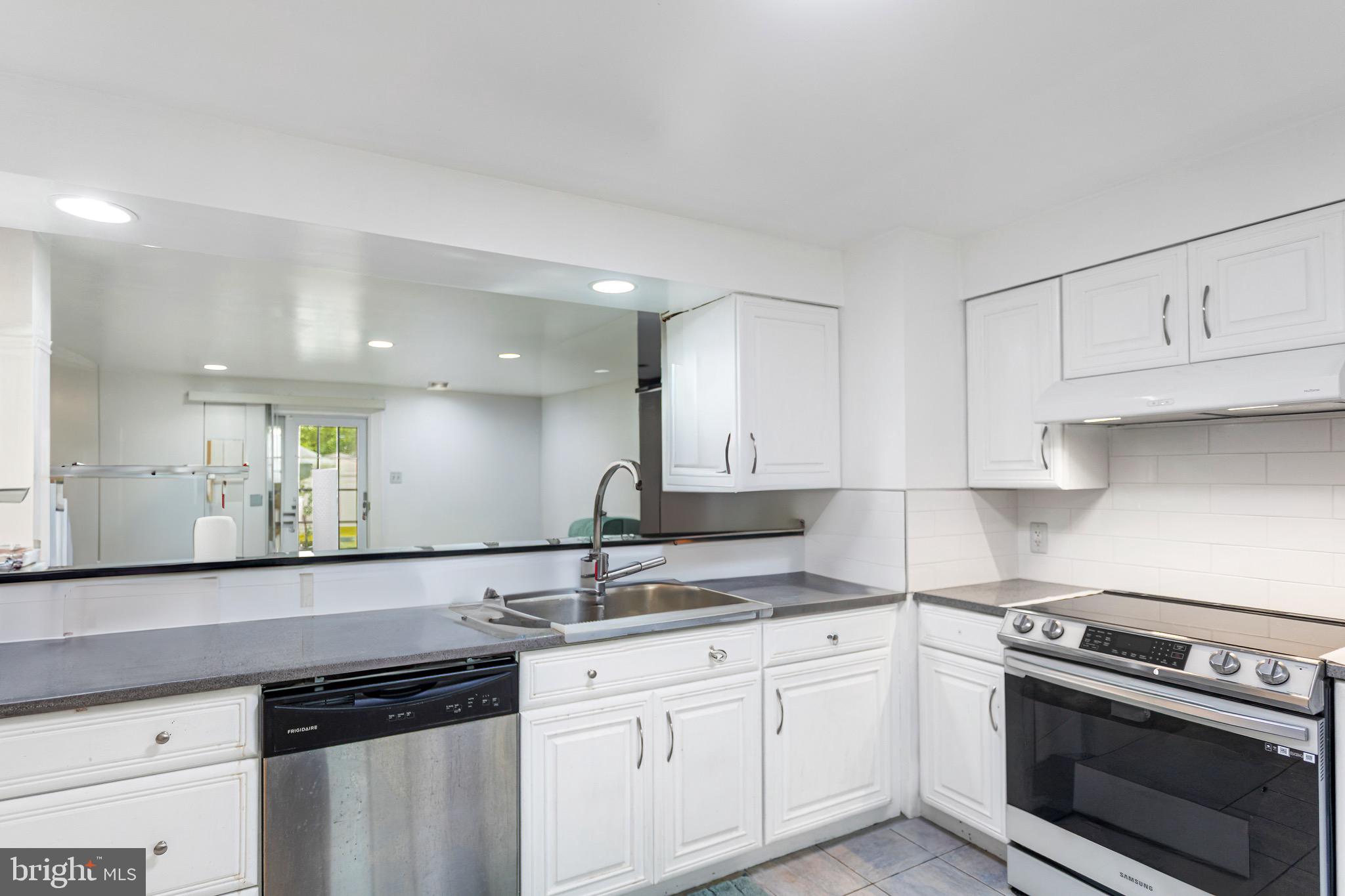 MISTY WOODS - Residential