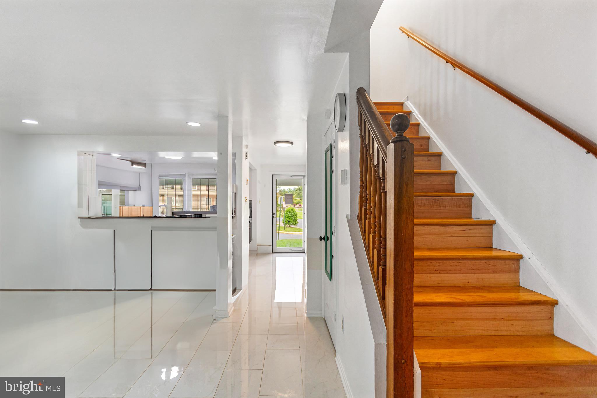 MISTY WOODS - Residential