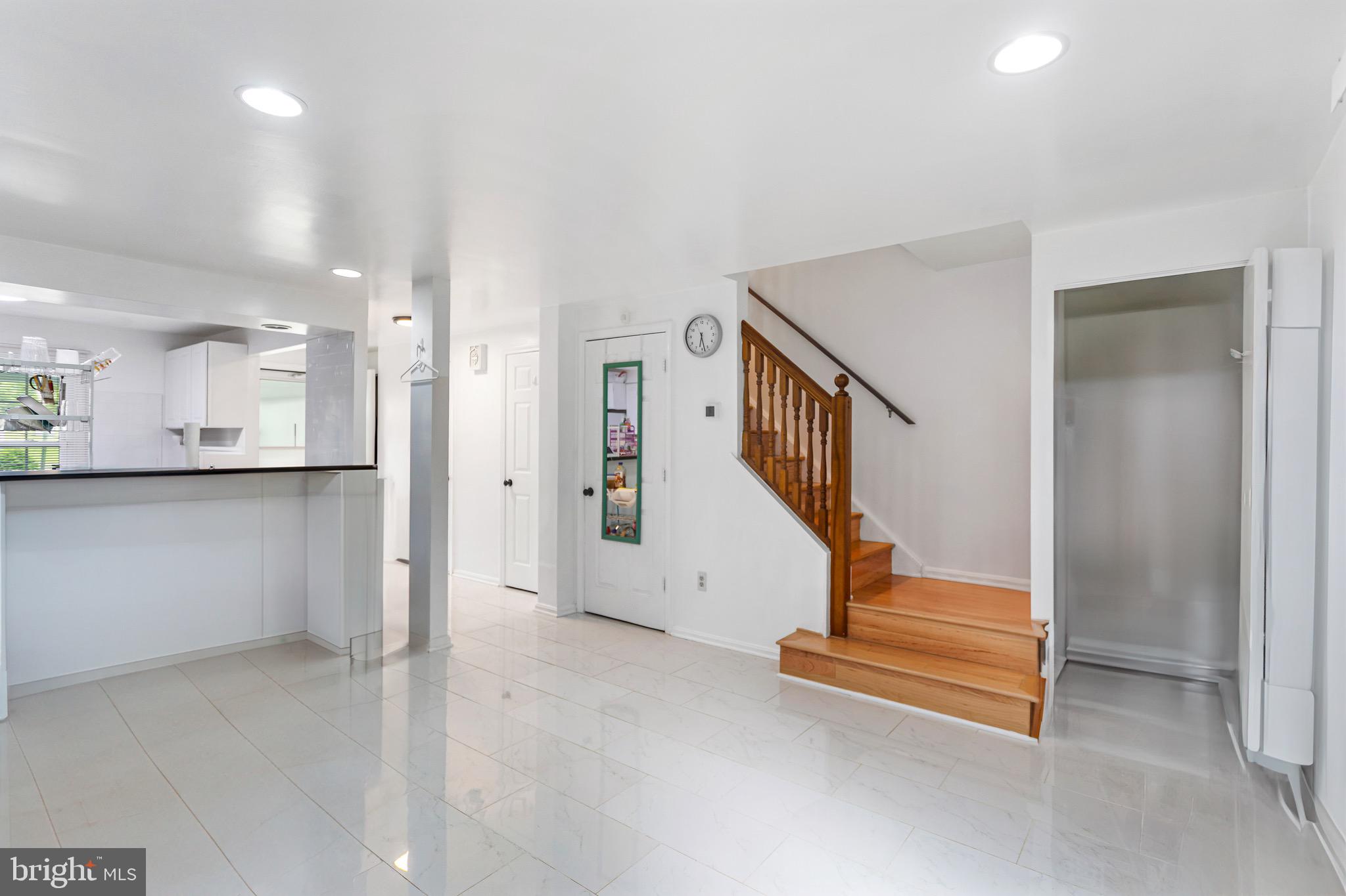 MISTY WOODS - Residential