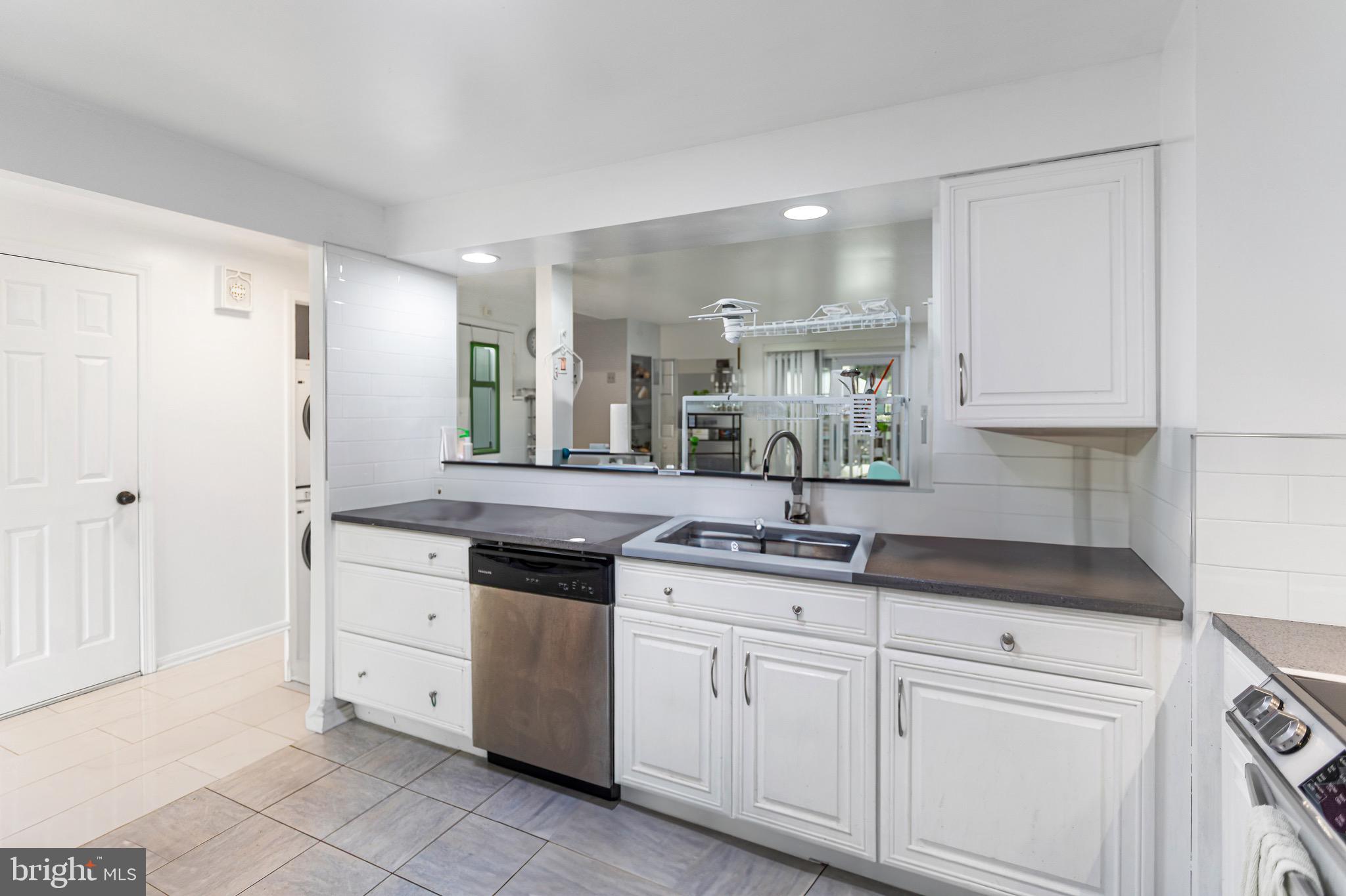 MISTY WOODS - Residential