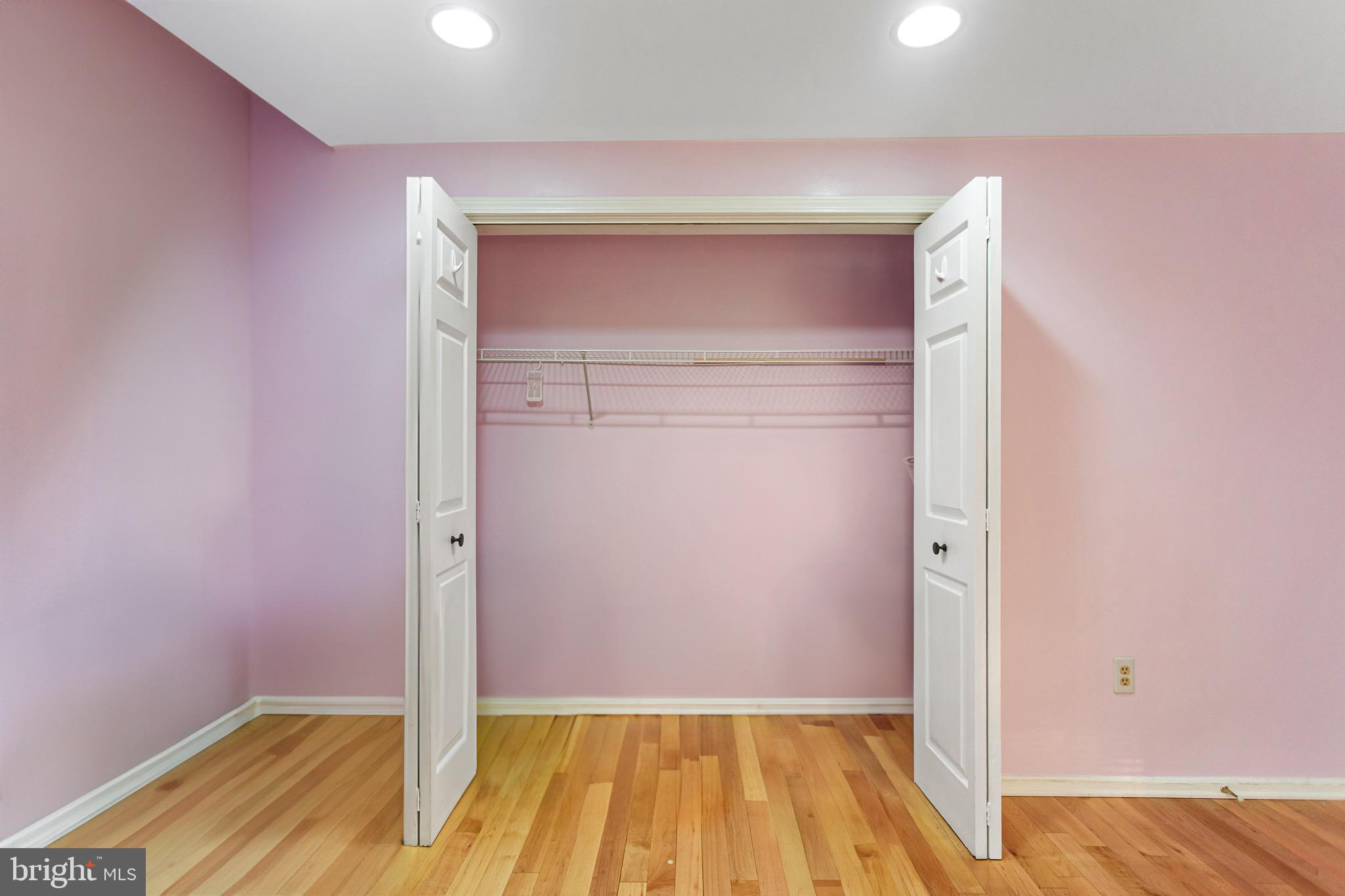 MISTY WOODS - Residential