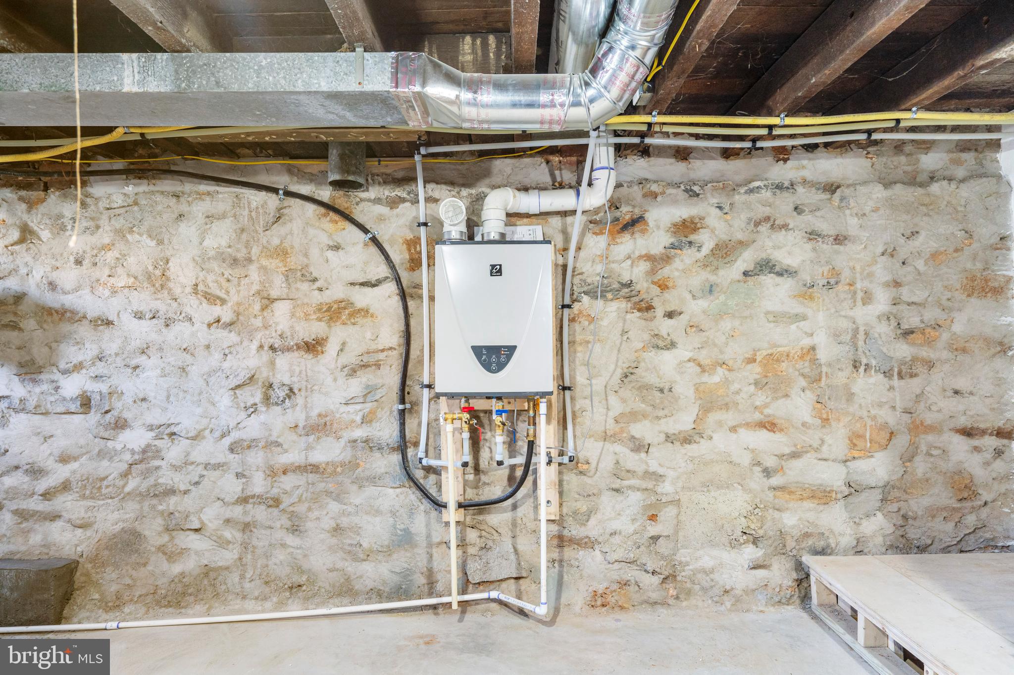 HAMPDEN HISTORIC DISTRICT - Residential