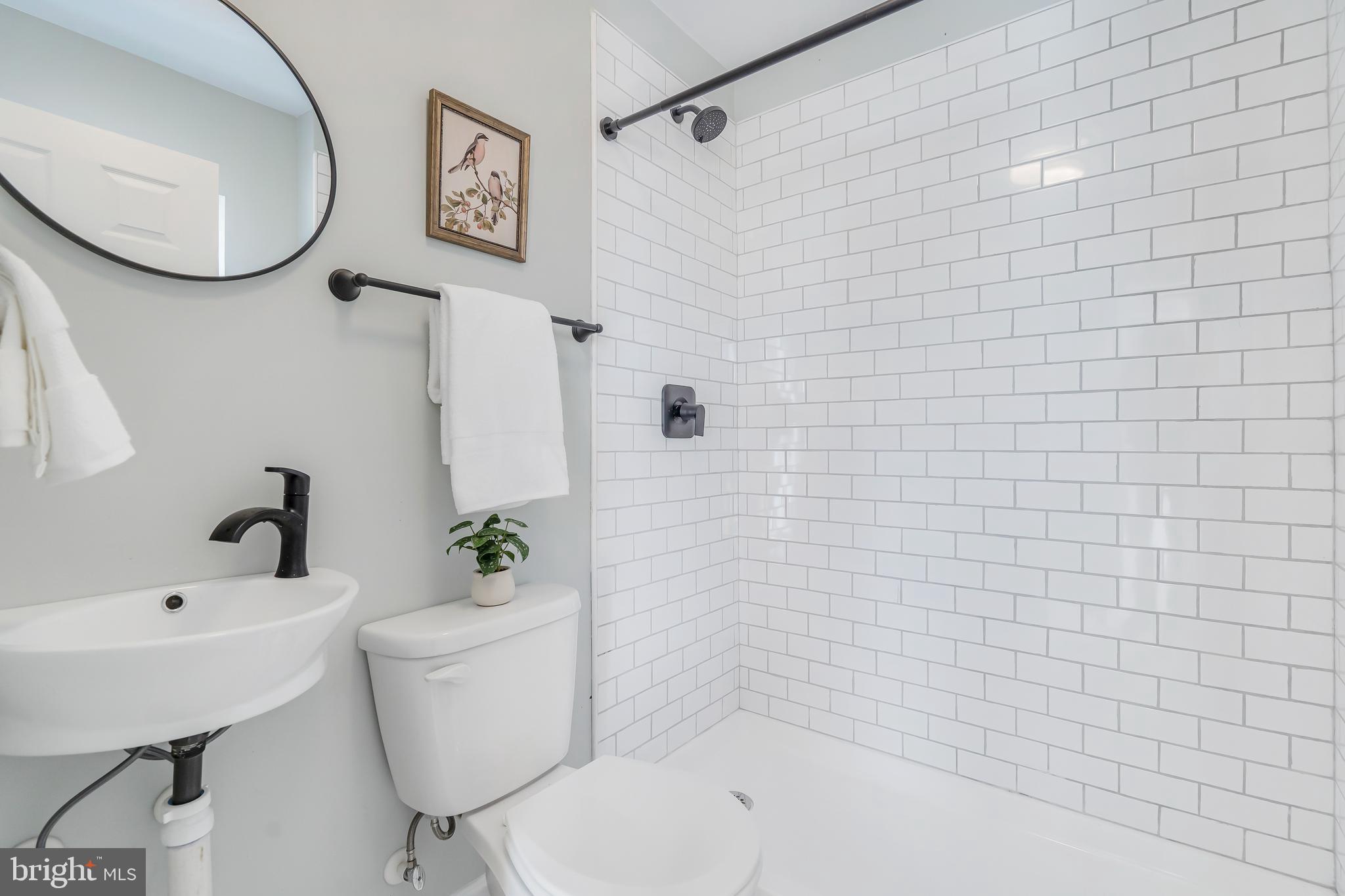 HAMPDEN HISTORIC DISTRICT - Residential