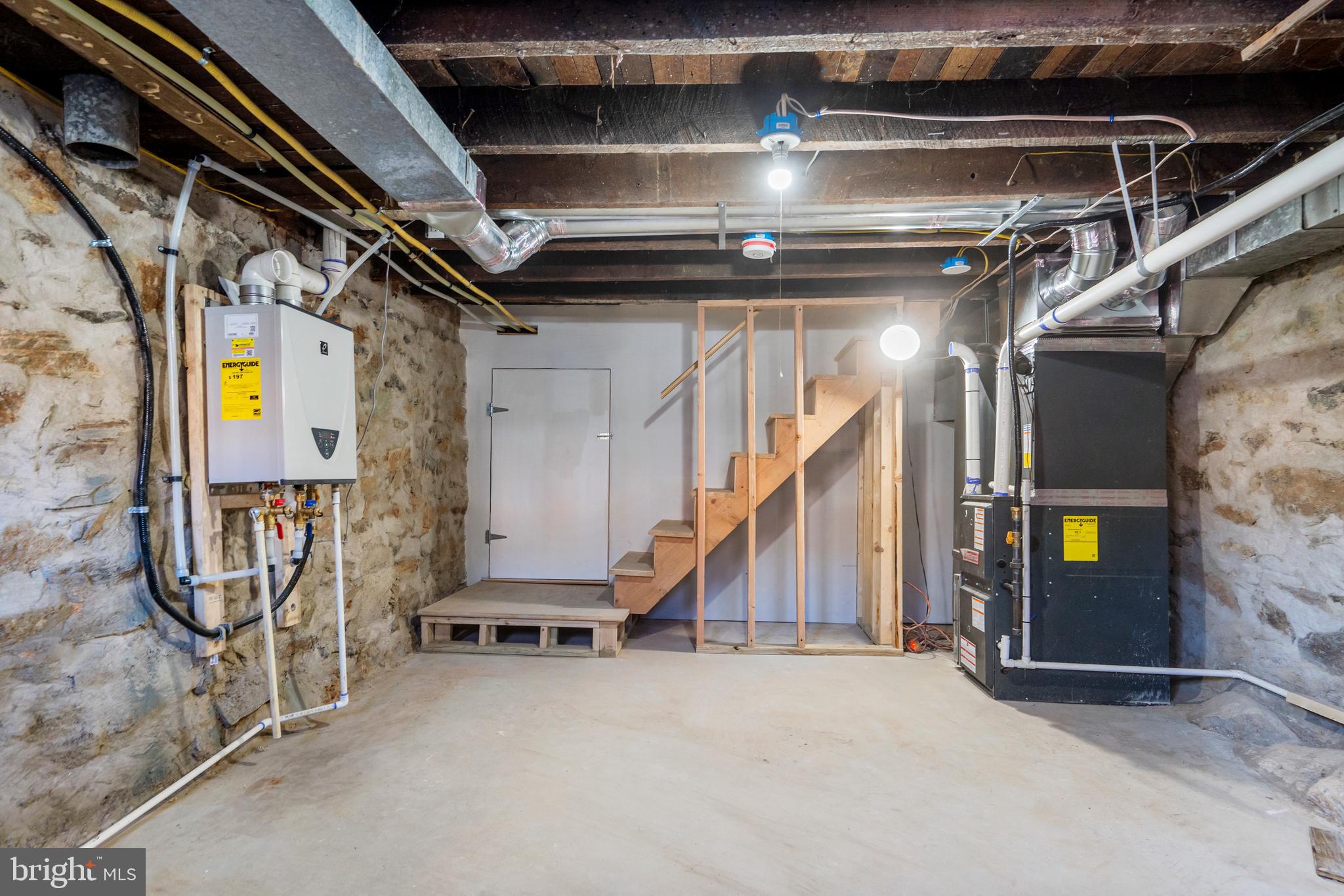 HAMPDEN HISTORIC DISTRICT - Residential