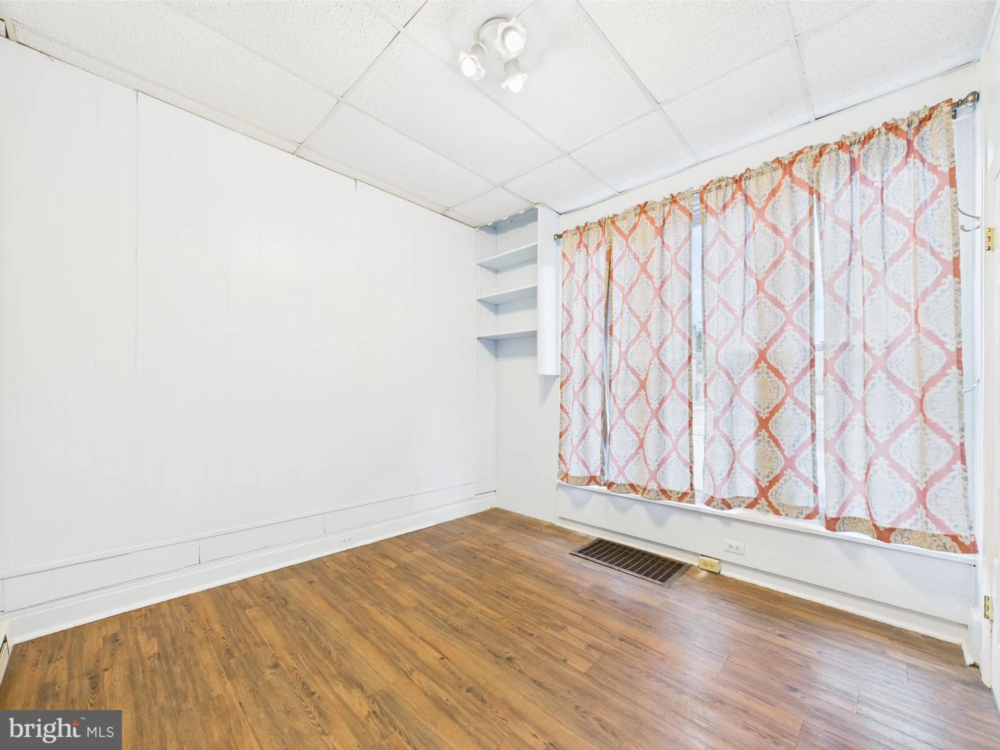 Carlisle, Pennsylvania 17013, United States, 5 Bedrooms Bedrooms, ,2 BathroomsBathrooms,Residential,Pending,127680