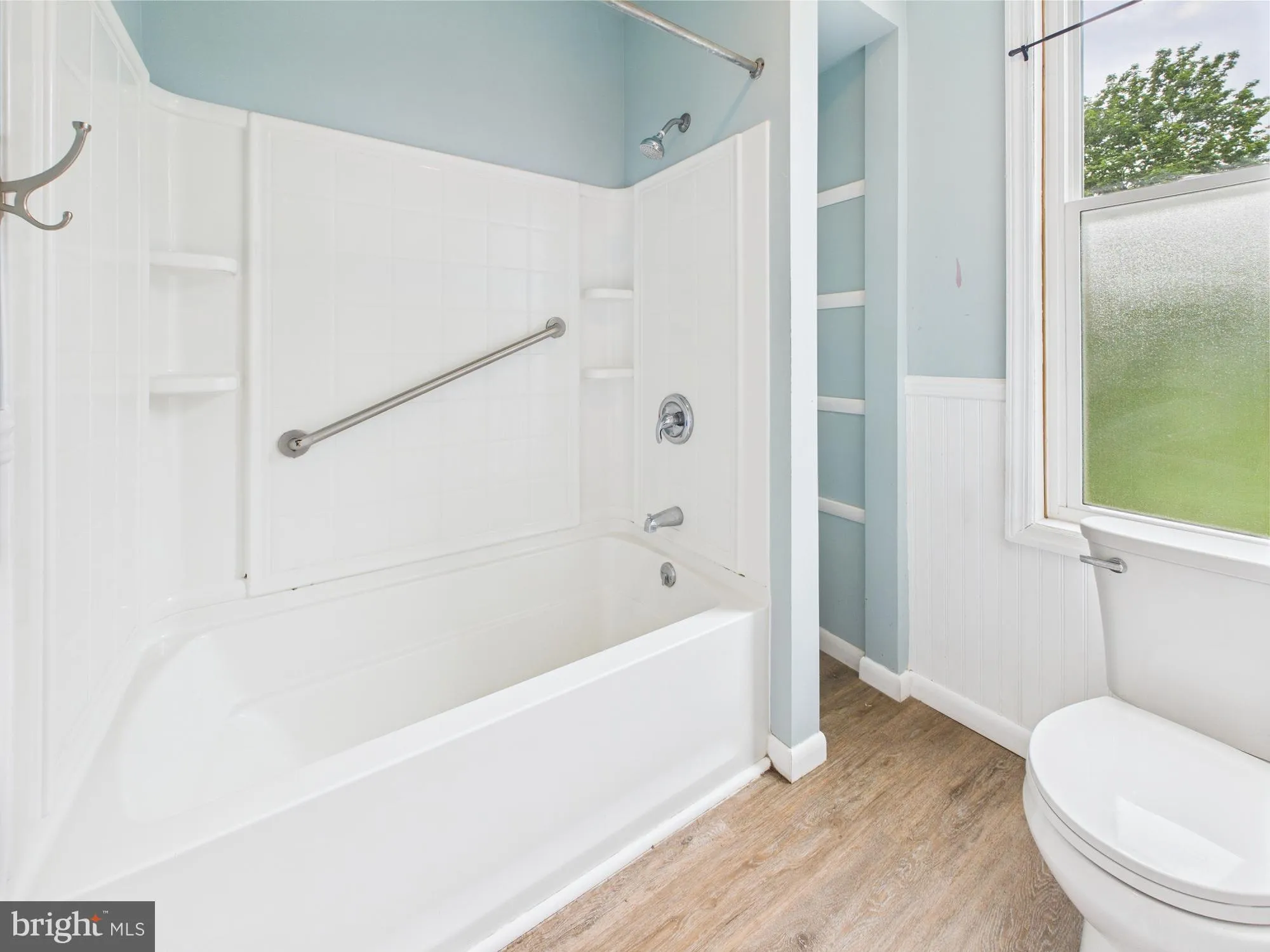 Carlisle, Pennsylvania 17013, United States, 5 Bedrooms Bedrooms, ,2 BathroomsBathrooms,Residential,Pending,127680