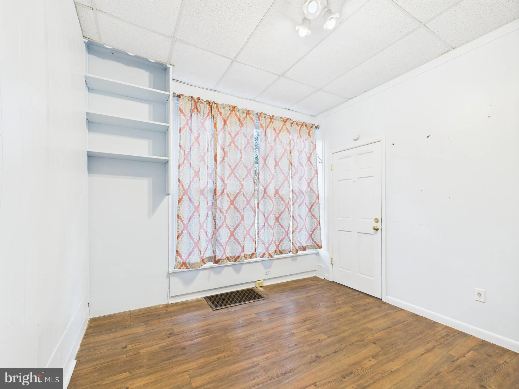 Carlisle, Pennsylvania 17013, United States, 5 Bedrooms Bedrooms, ,2 BathroomsBathrooms,Residential,Pending,127680