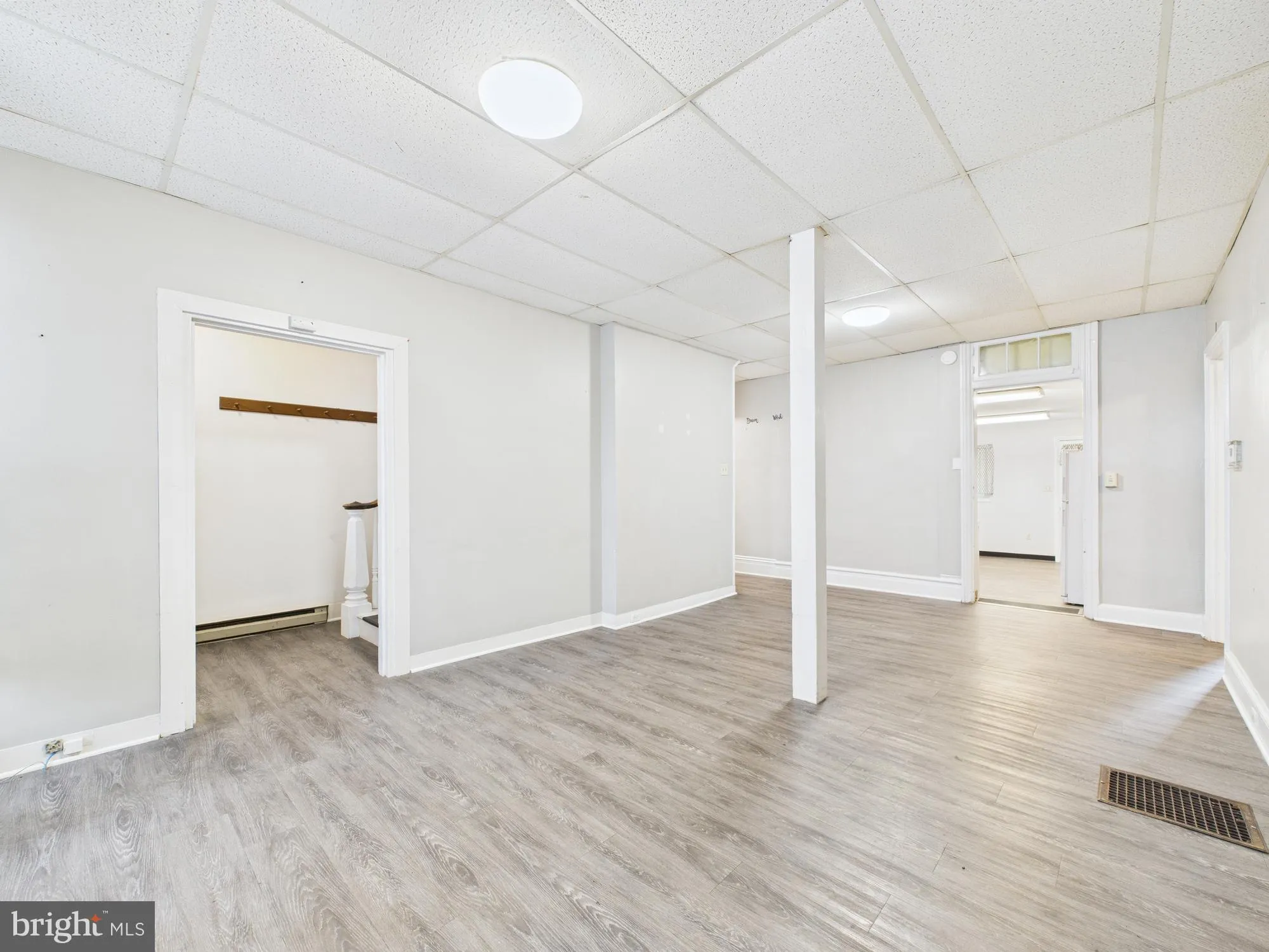 Carlisle, Pennsylvania 17013, United States, 5 Bedrooms Bedrooms, ,2 BathroomsBathrooms,Residential,Pending,127680