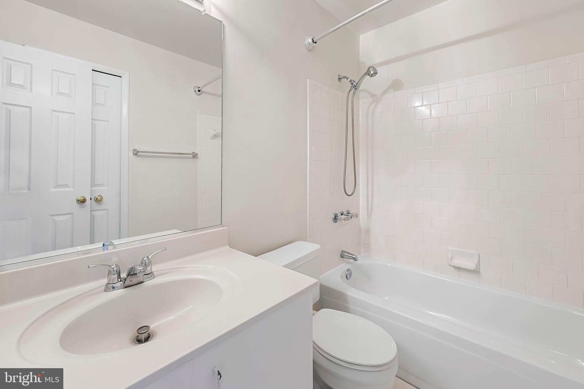 WOODLAND VILLAGE - Residential Lease