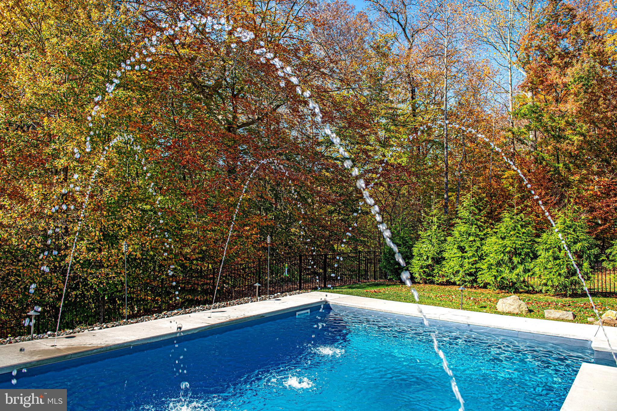 THE ESTATES AT CEDARDAY - Residential