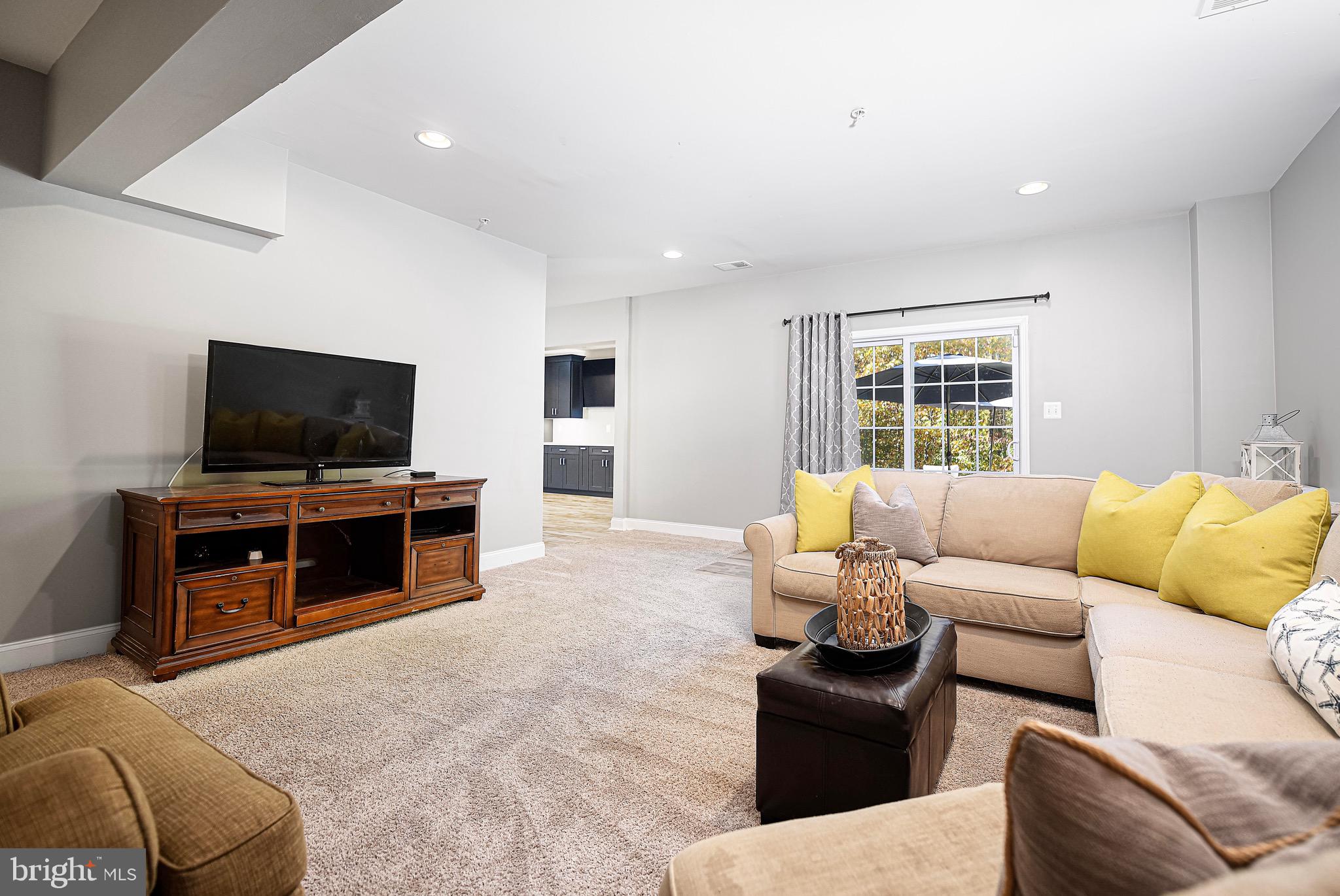 THE ESTATES AT CEDARDAY - Residential