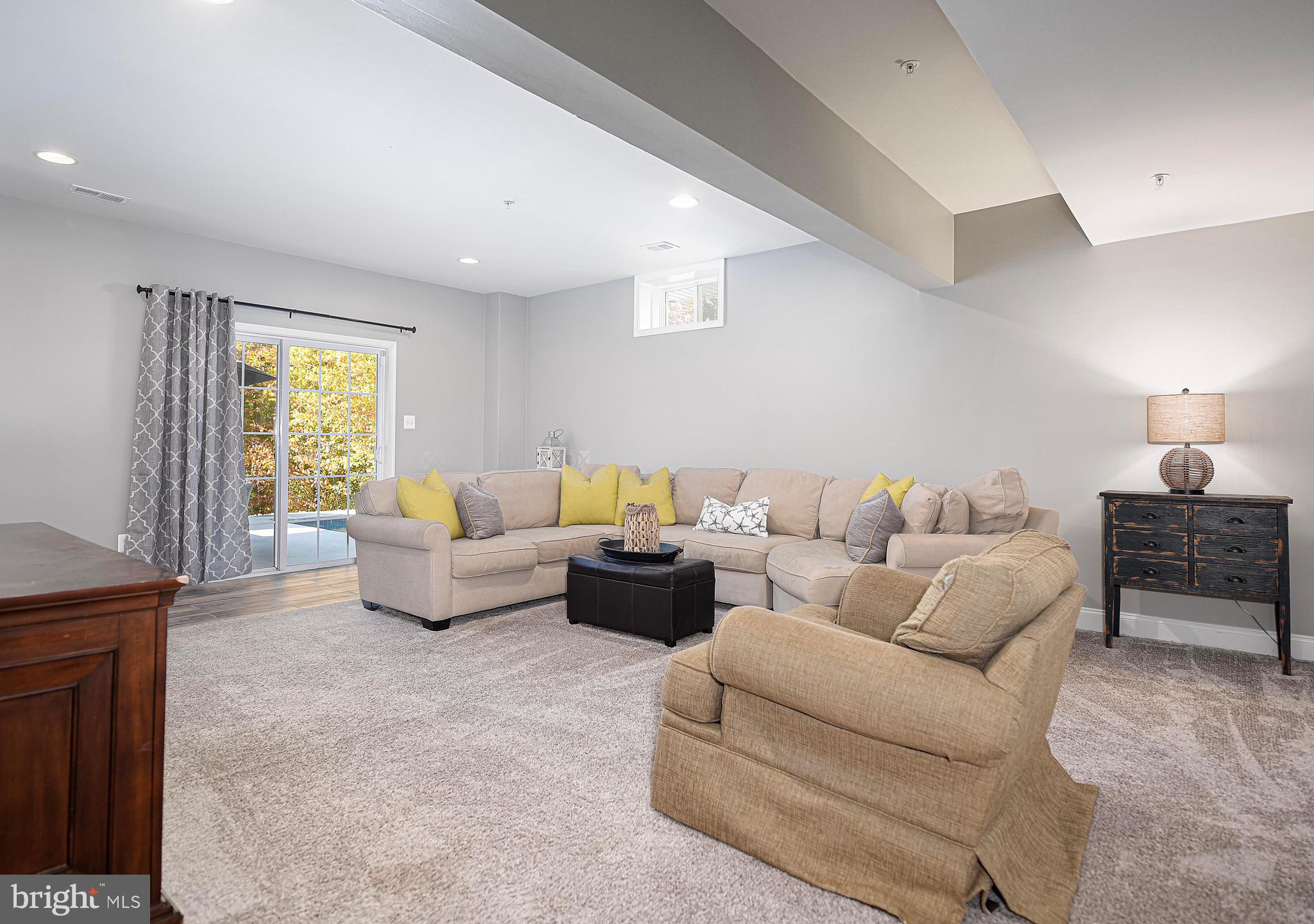 THE ESTATES AT CEDARDAY - Residential