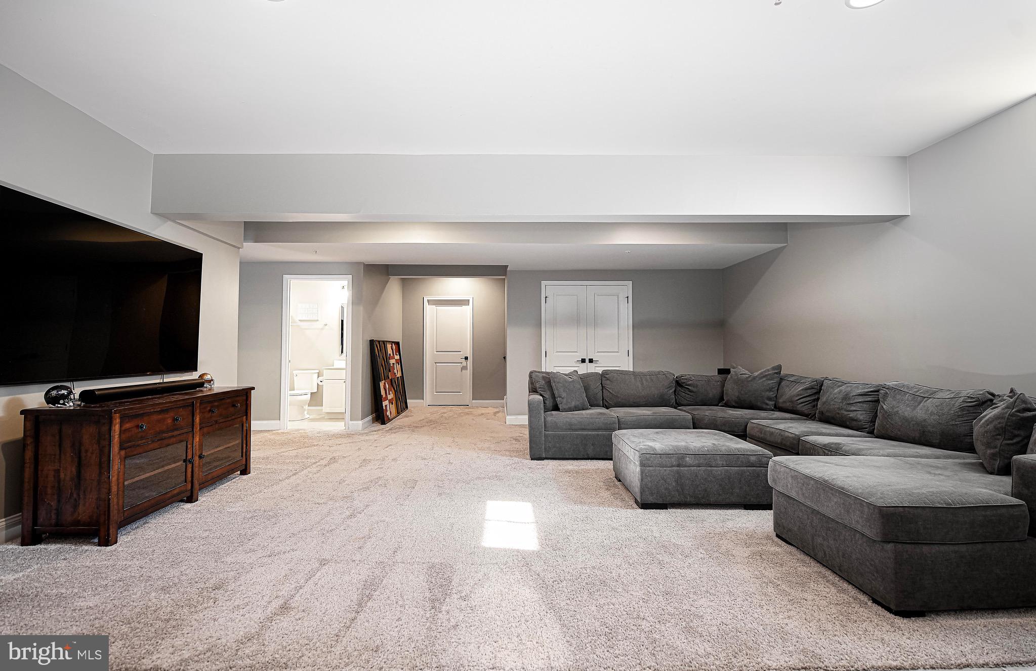 THE ESTATES AT CEDARDAY - Residential