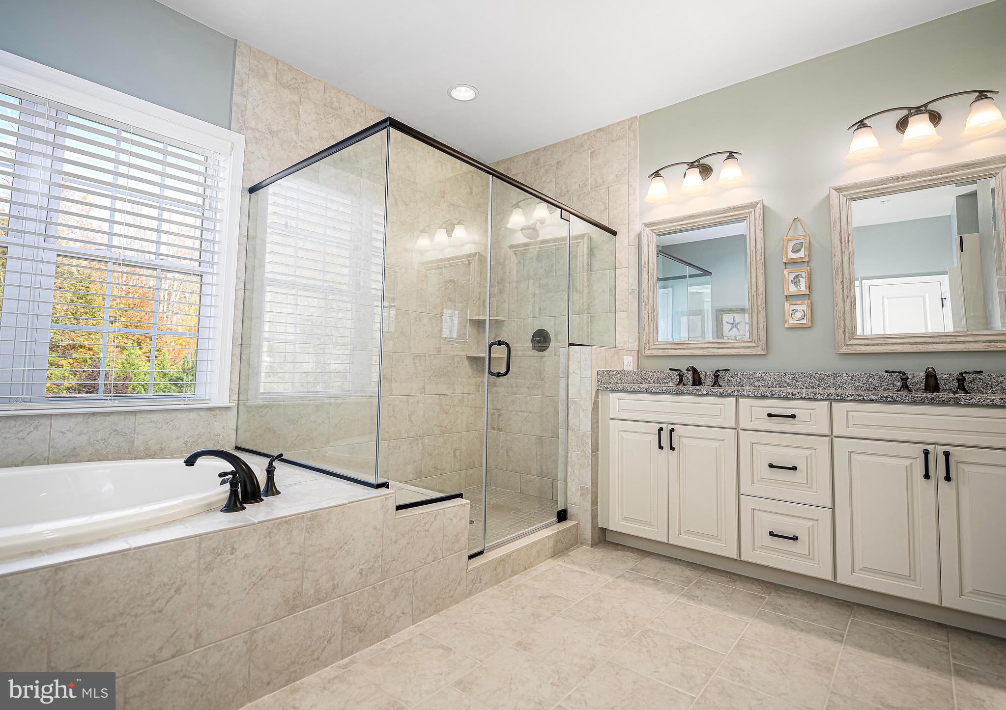 THE ESTATES AT CEDARDAY - Residential