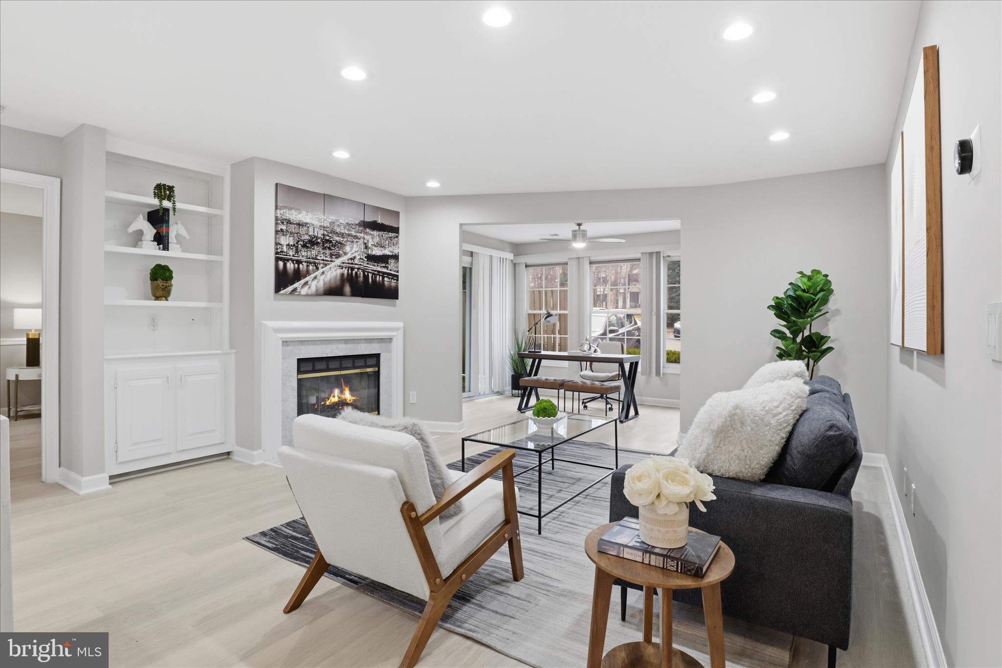 OXFORD HOUSE - Residential