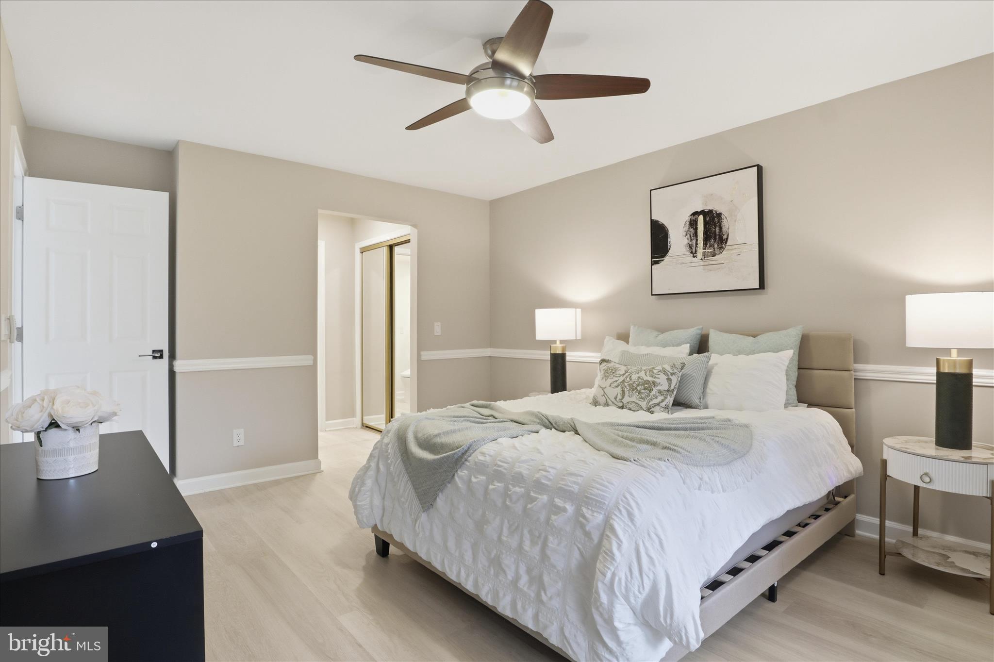 OXFORD HOUSE - Residential