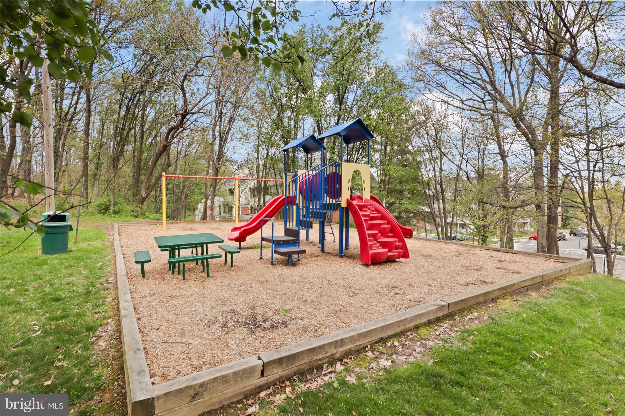 OXFORD HOUSE - Residential