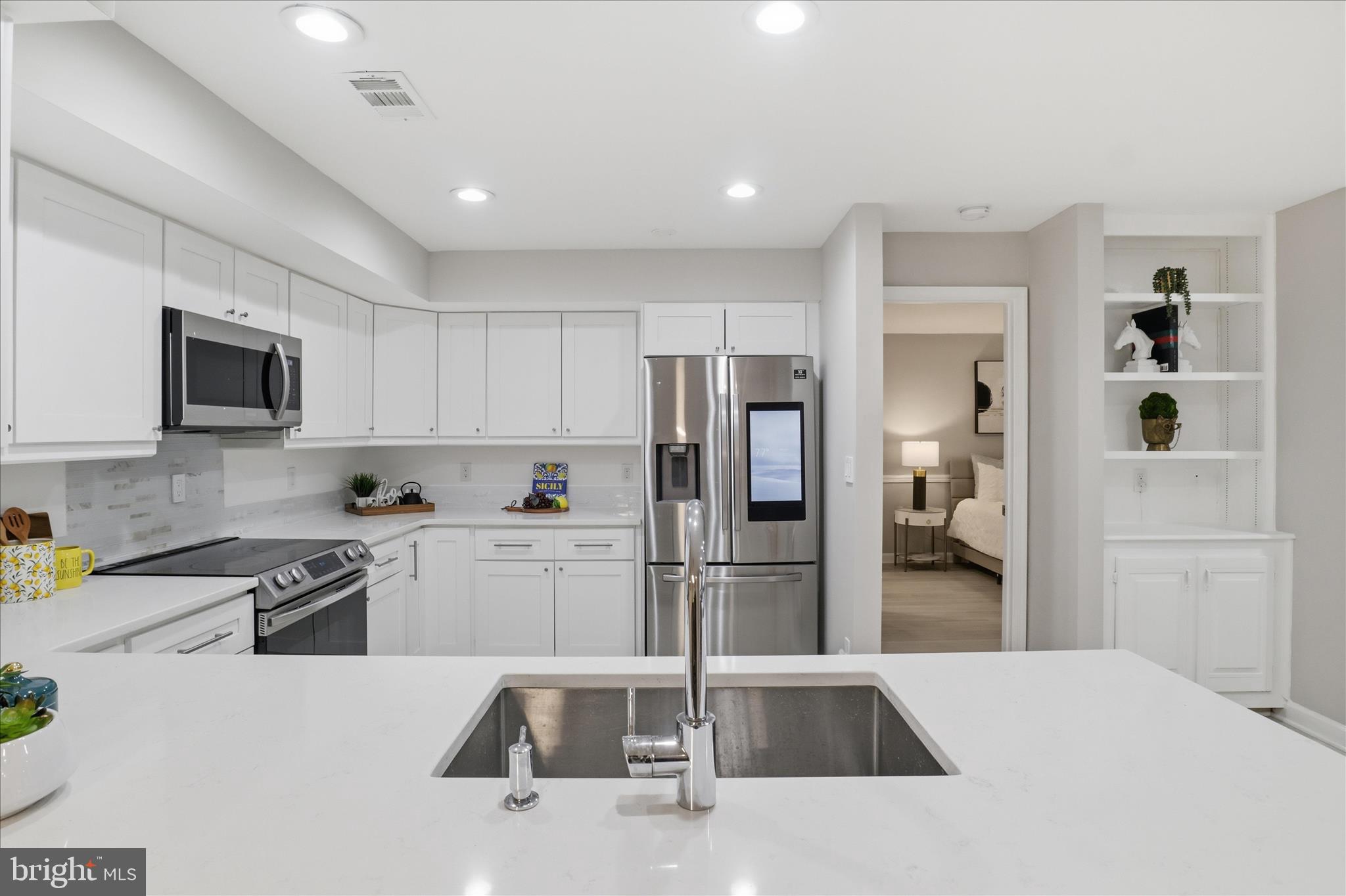 OXFORD HOUSE - Residential