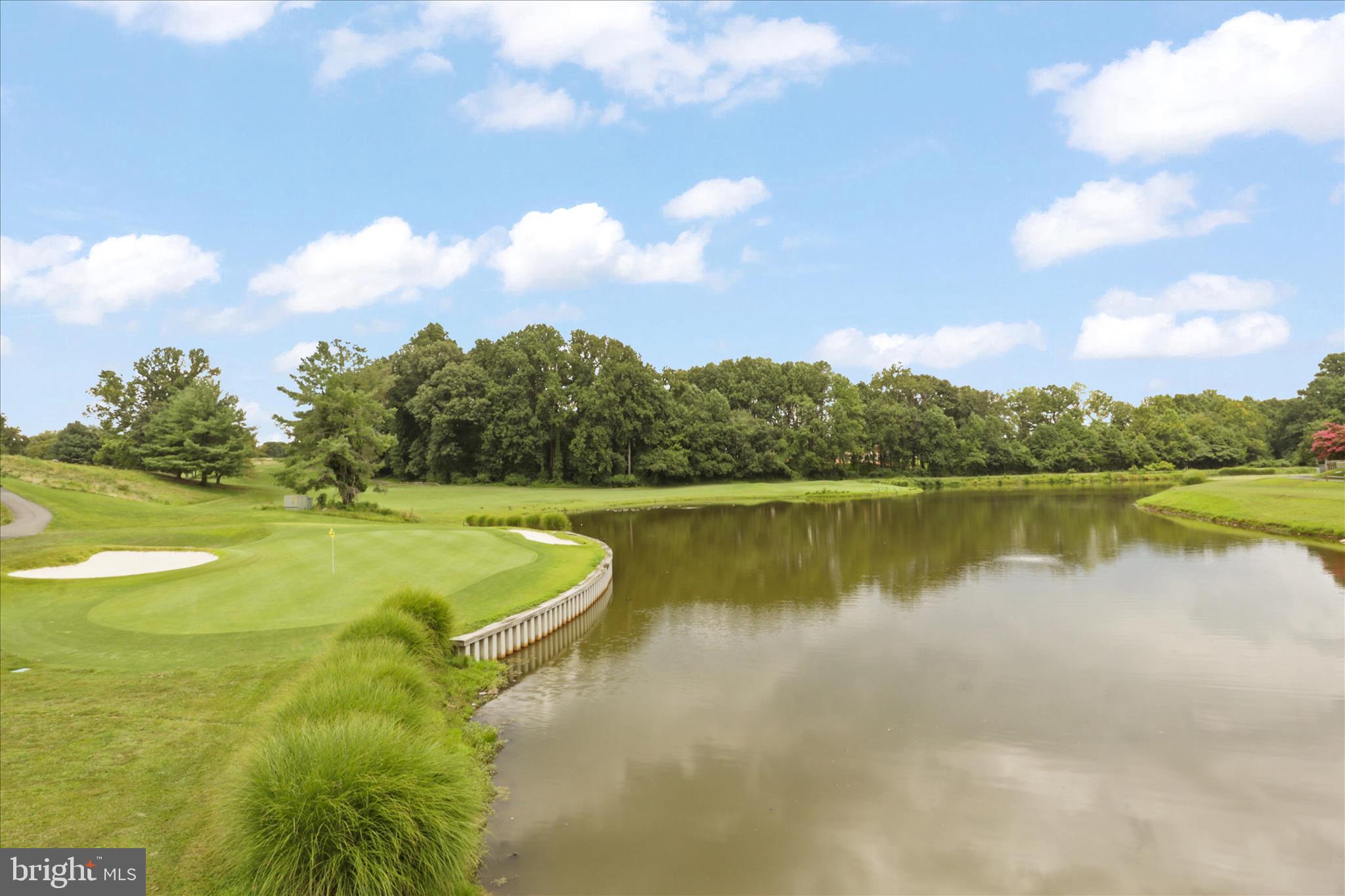 OXFORD HOUSE - Residential