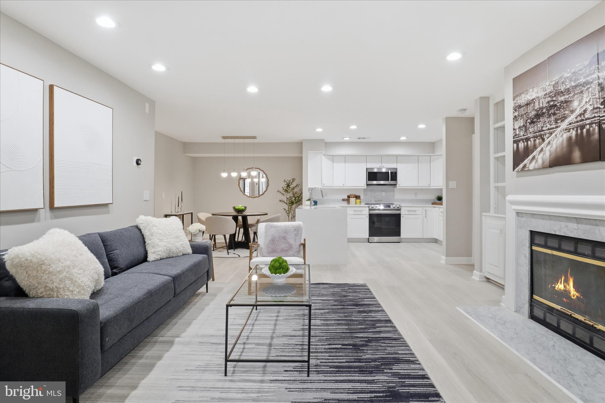 OXFORD HOUSE - Residential