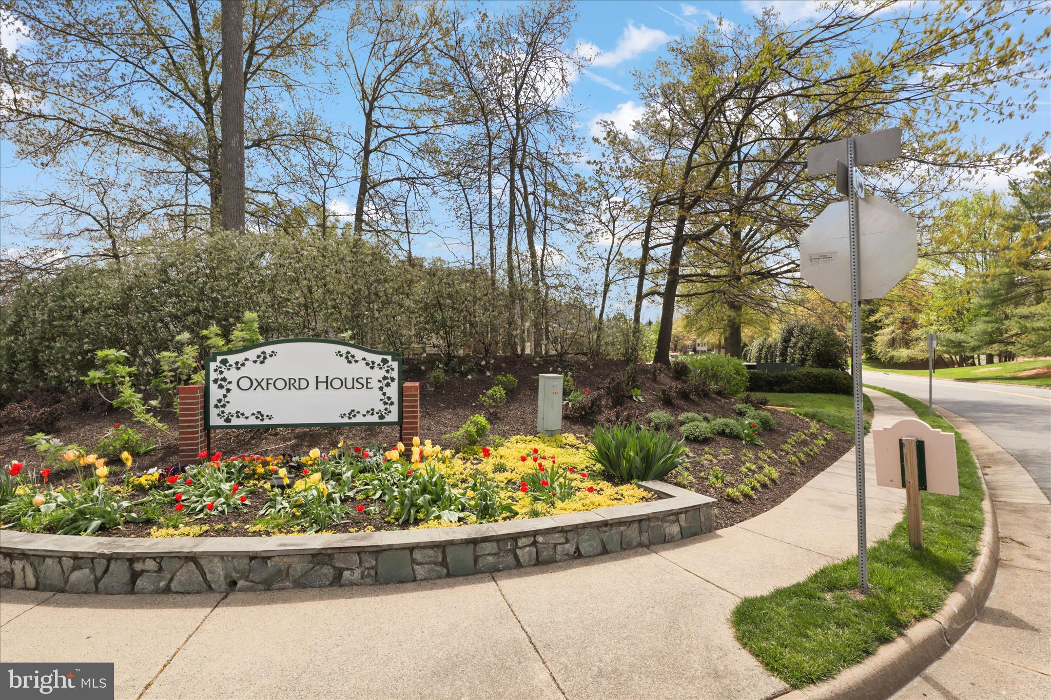 OXFORD HOUSE - Residential