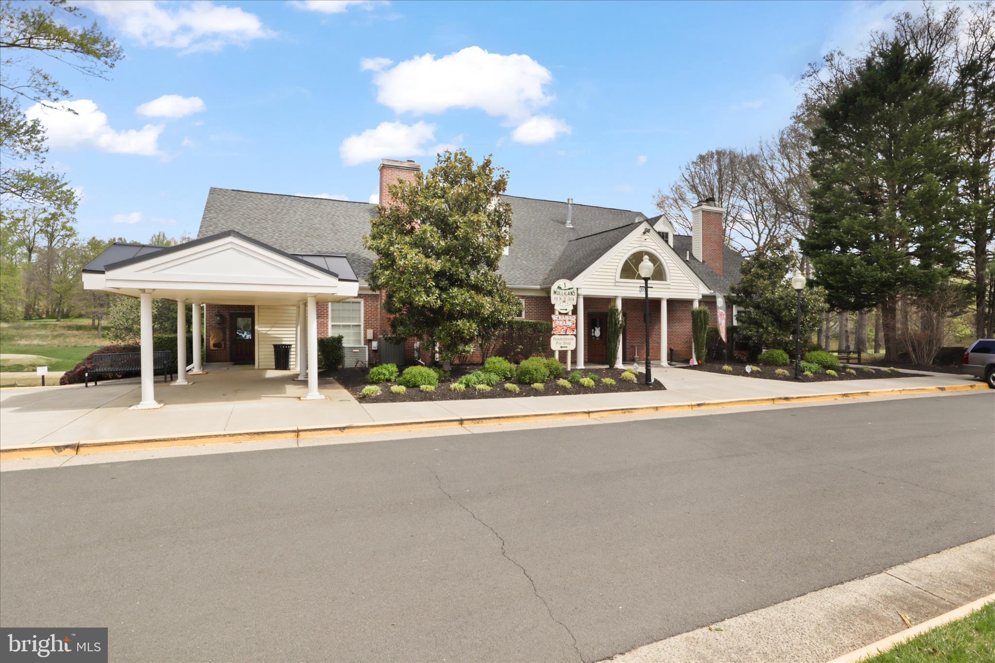 OXFORD HOUSE - Residential