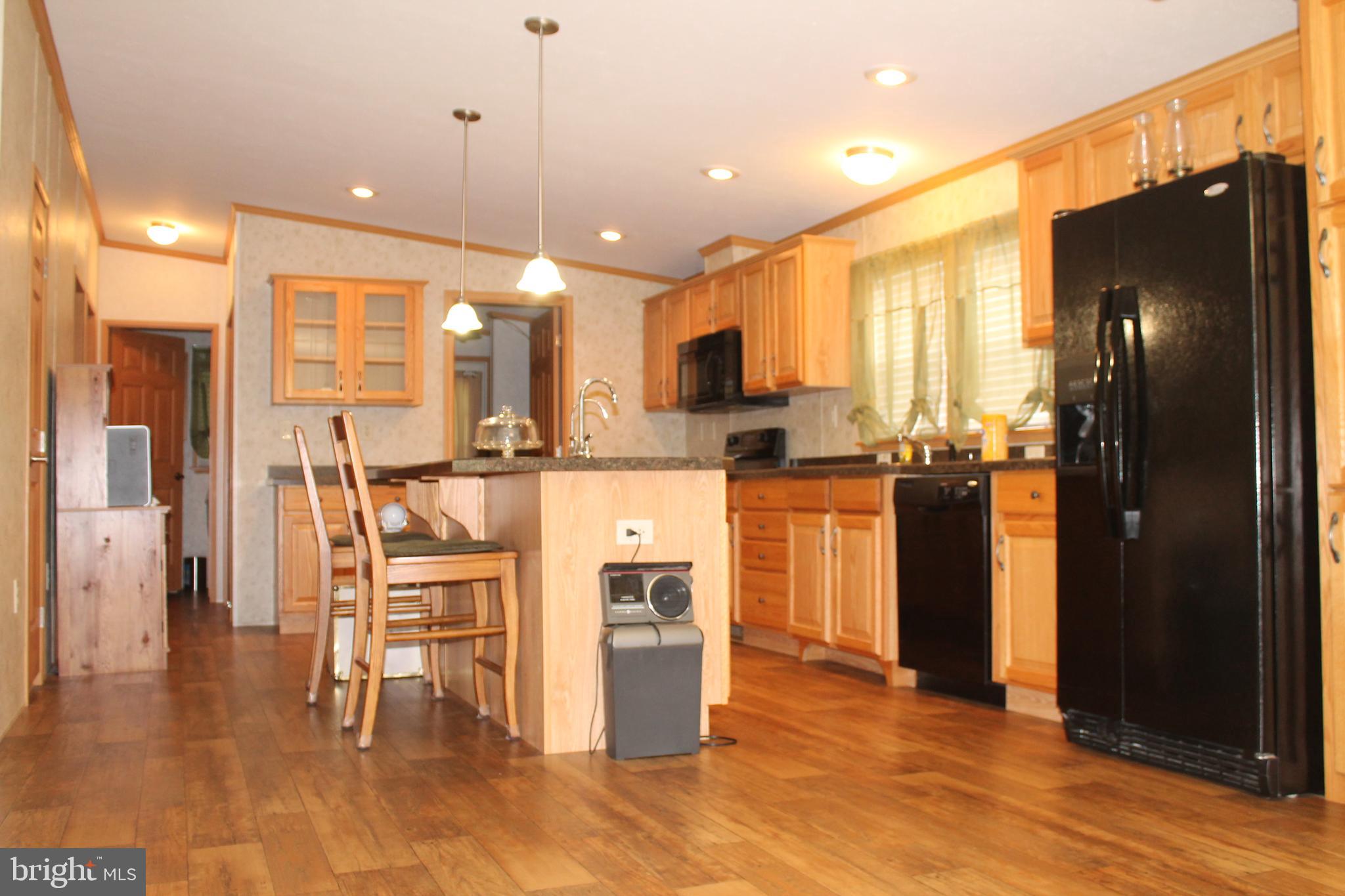 ROLLING HILLS MHP - Residential