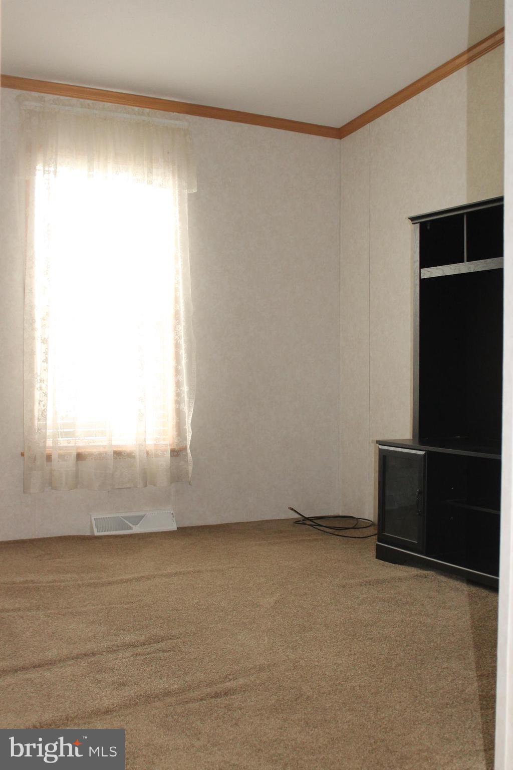 ROLLING HILLS MHP - Residential