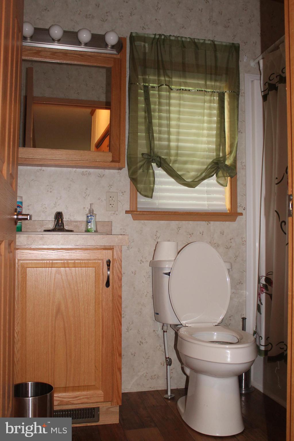 ROLLING HILLS MHP - Residential