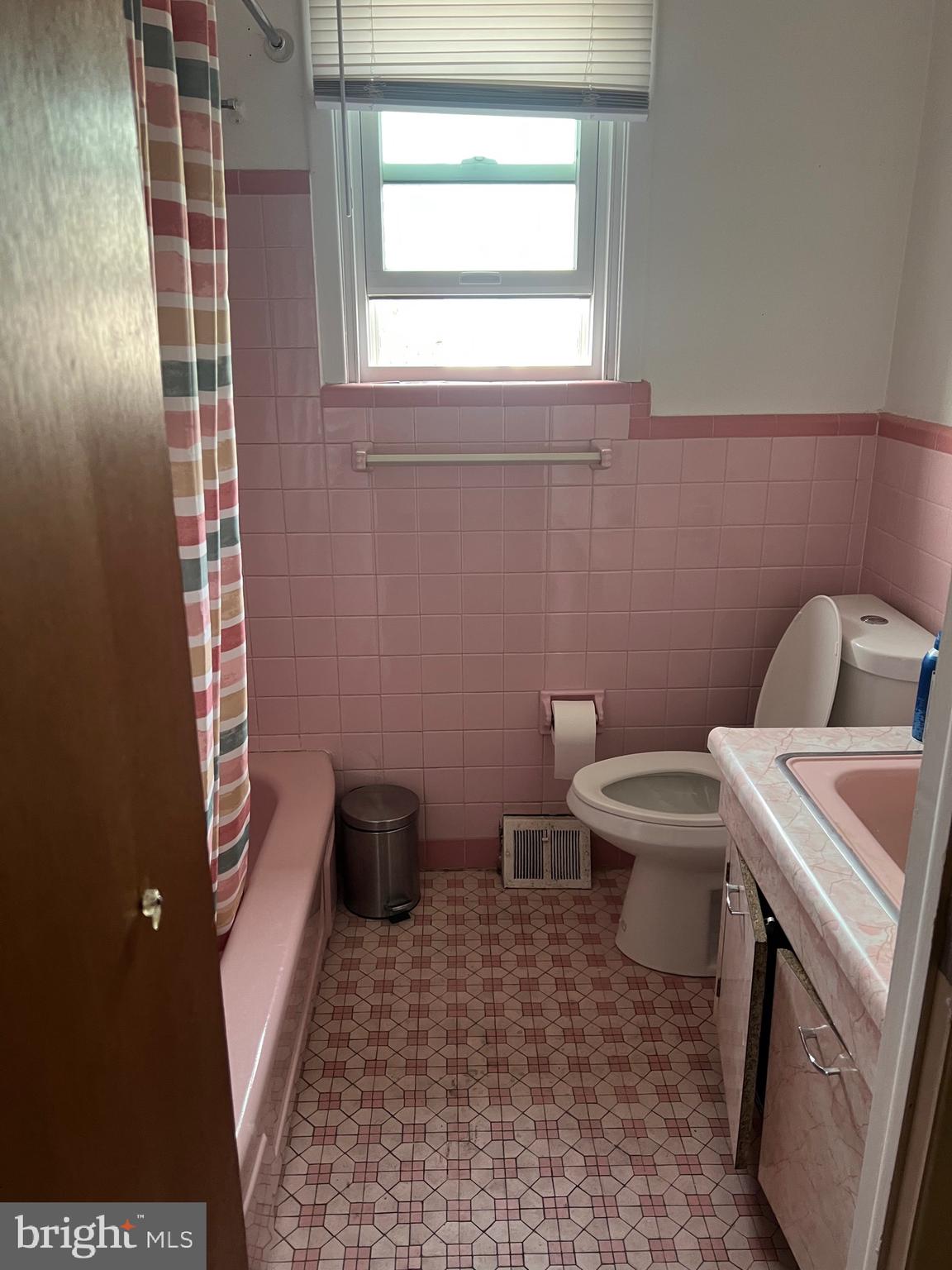 WEST OAK LANE - Residential