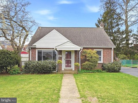 544 LAWRENCE ROAD HAVERTOWN PA 19083