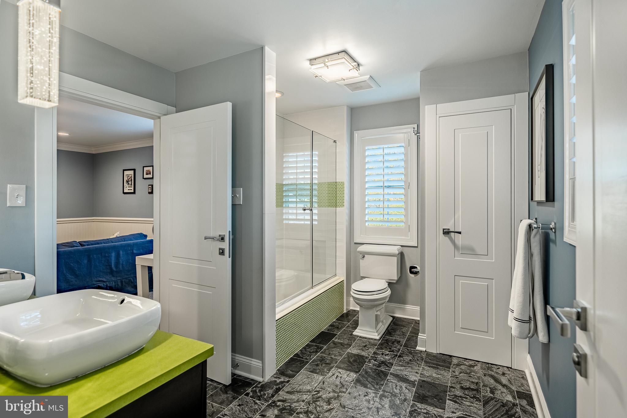 WHITEGATE - Residential