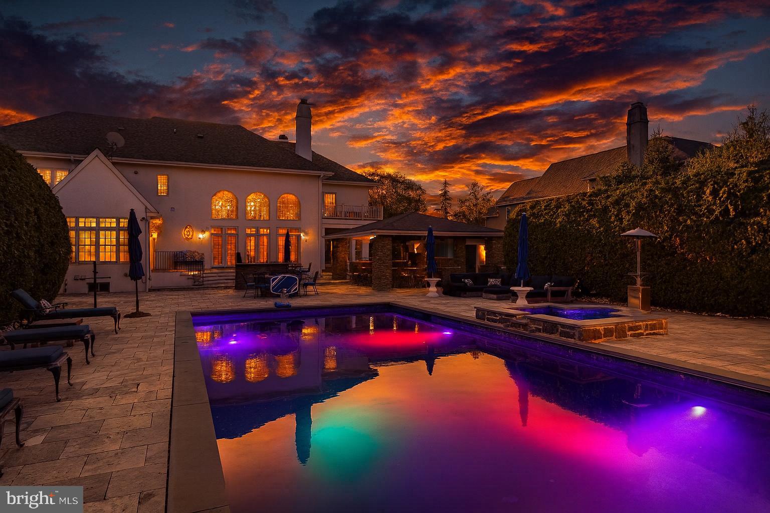 WHITEGATE - Residential