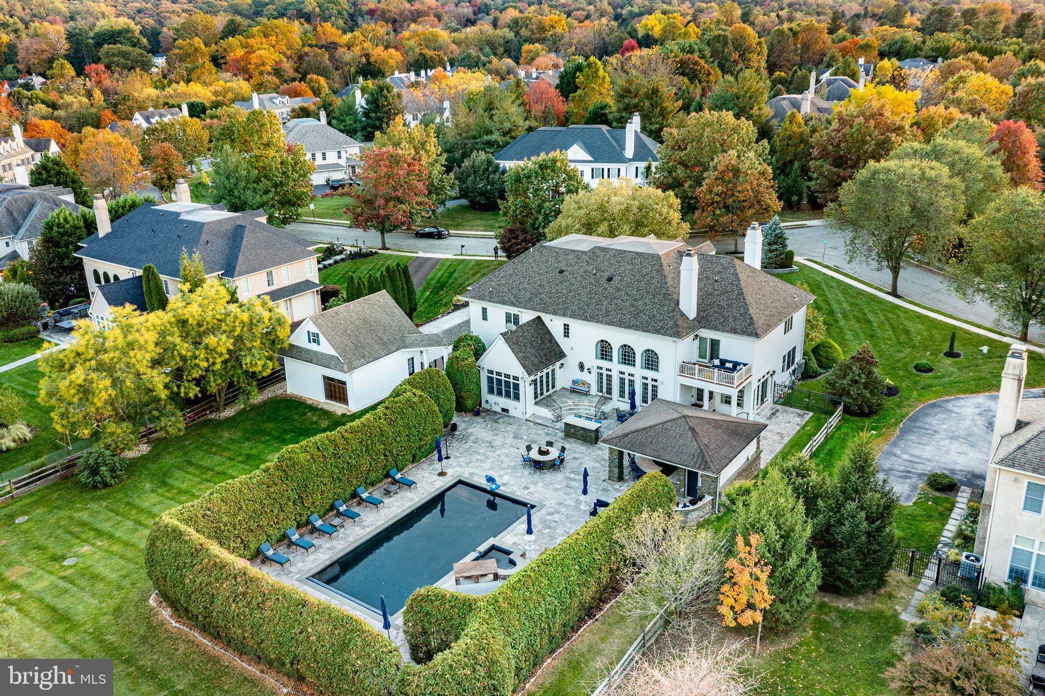 WHITEGATE - Residential