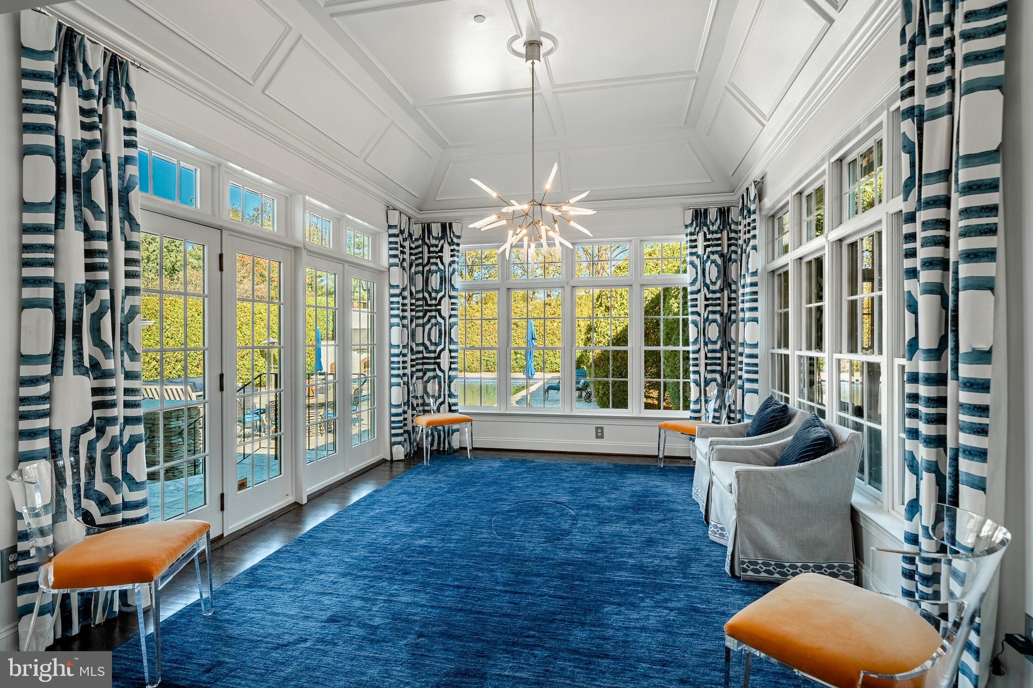 WHITEGATE - Residential