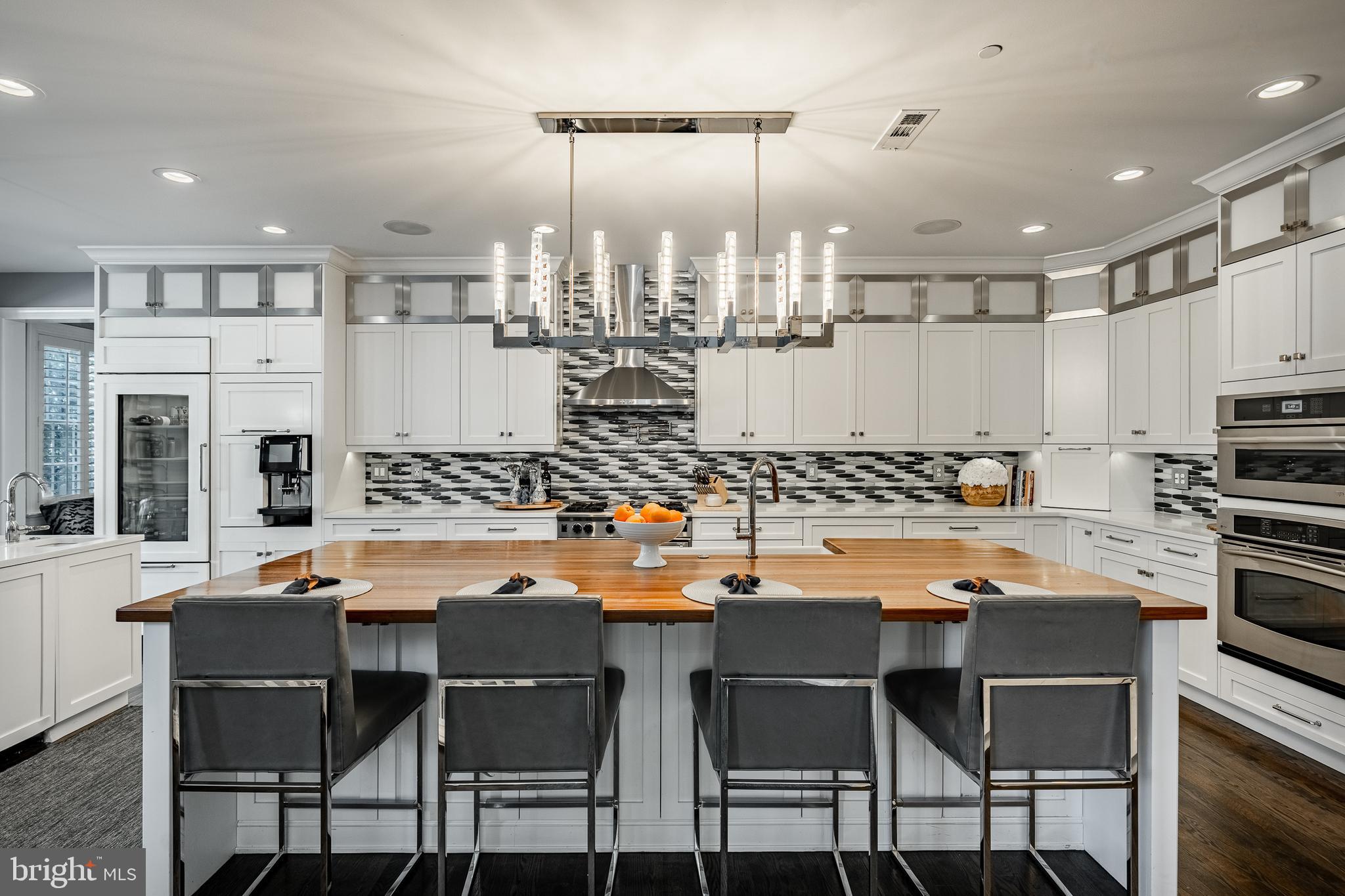 WHITEGATE - Residential