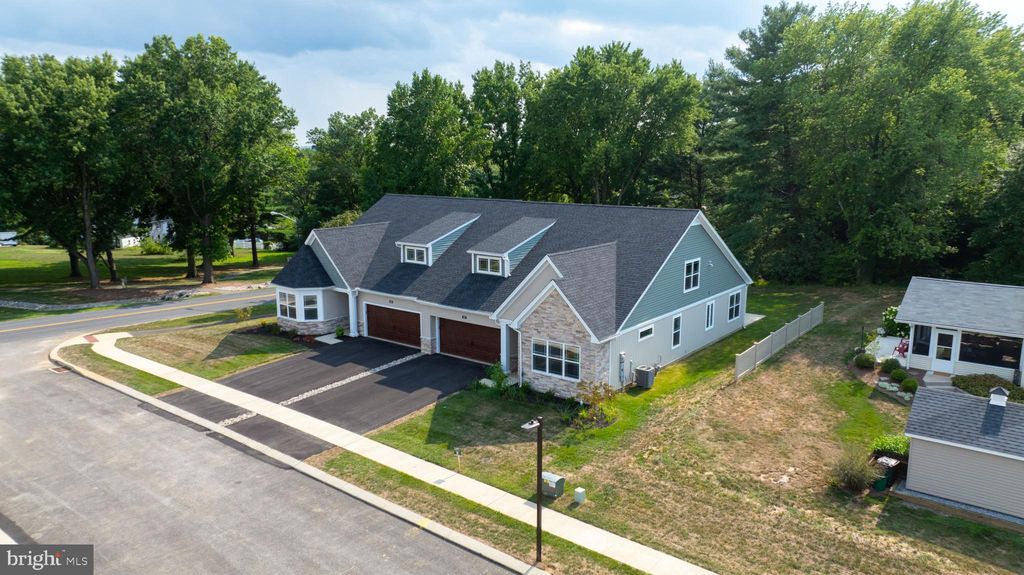 Photo of 202 Bellaride Lane #2, Millersville, PA 17551 (MLS # PALA2047894)