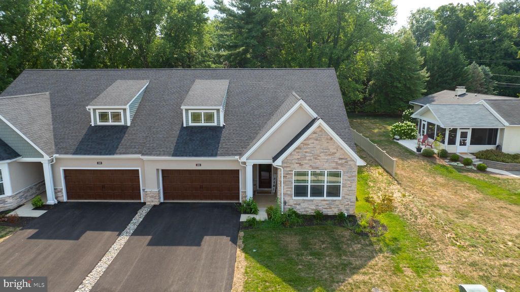 Photo of 202 Bellaride Lane #2, Millersville, PA 17551 (MLS # PALA2047894)