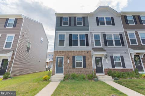 Townhouse For Sale - 50 Coolidge Avenue<br/> RANSON, WV 25438