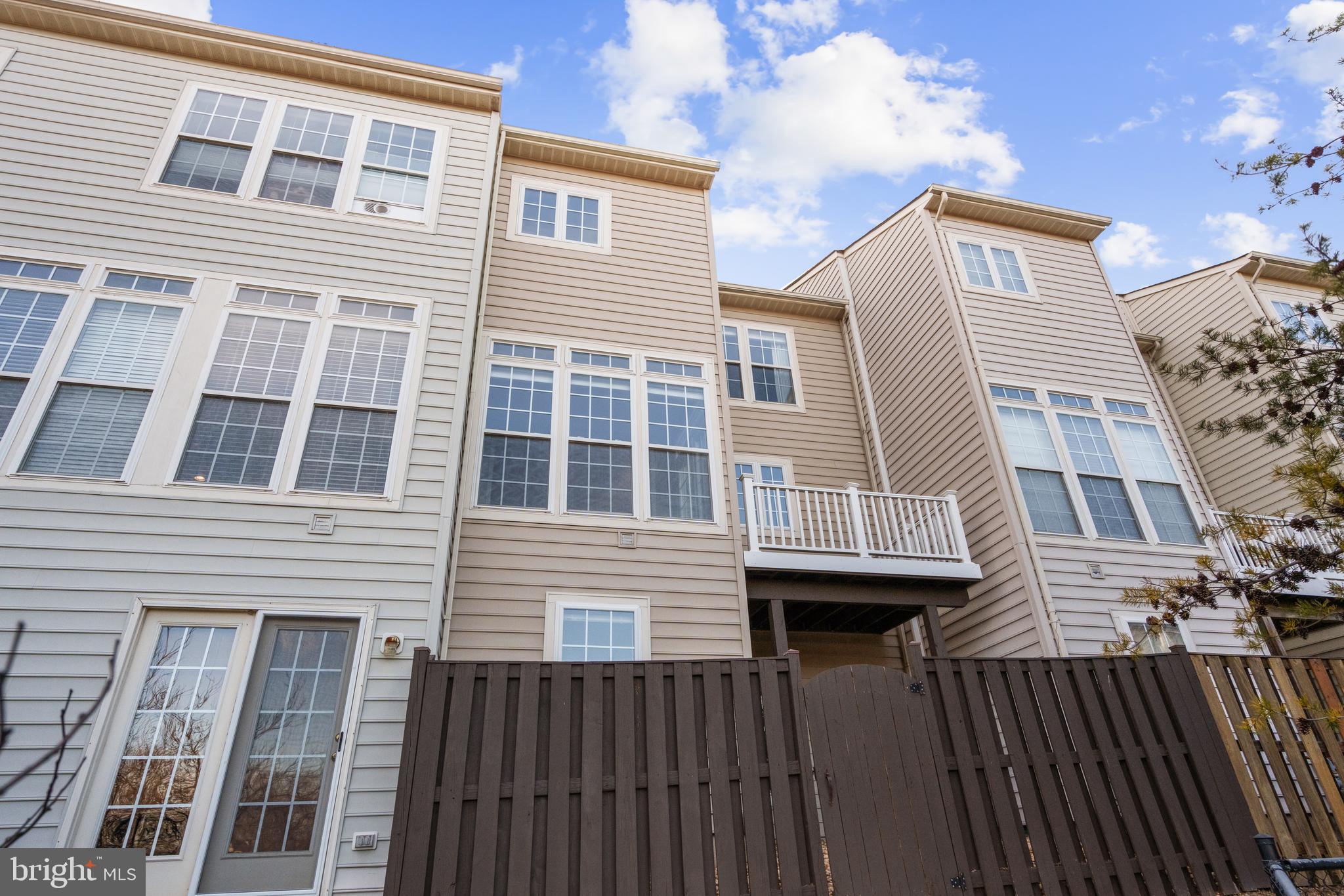 LORTON VALLEY NORTH - Residential