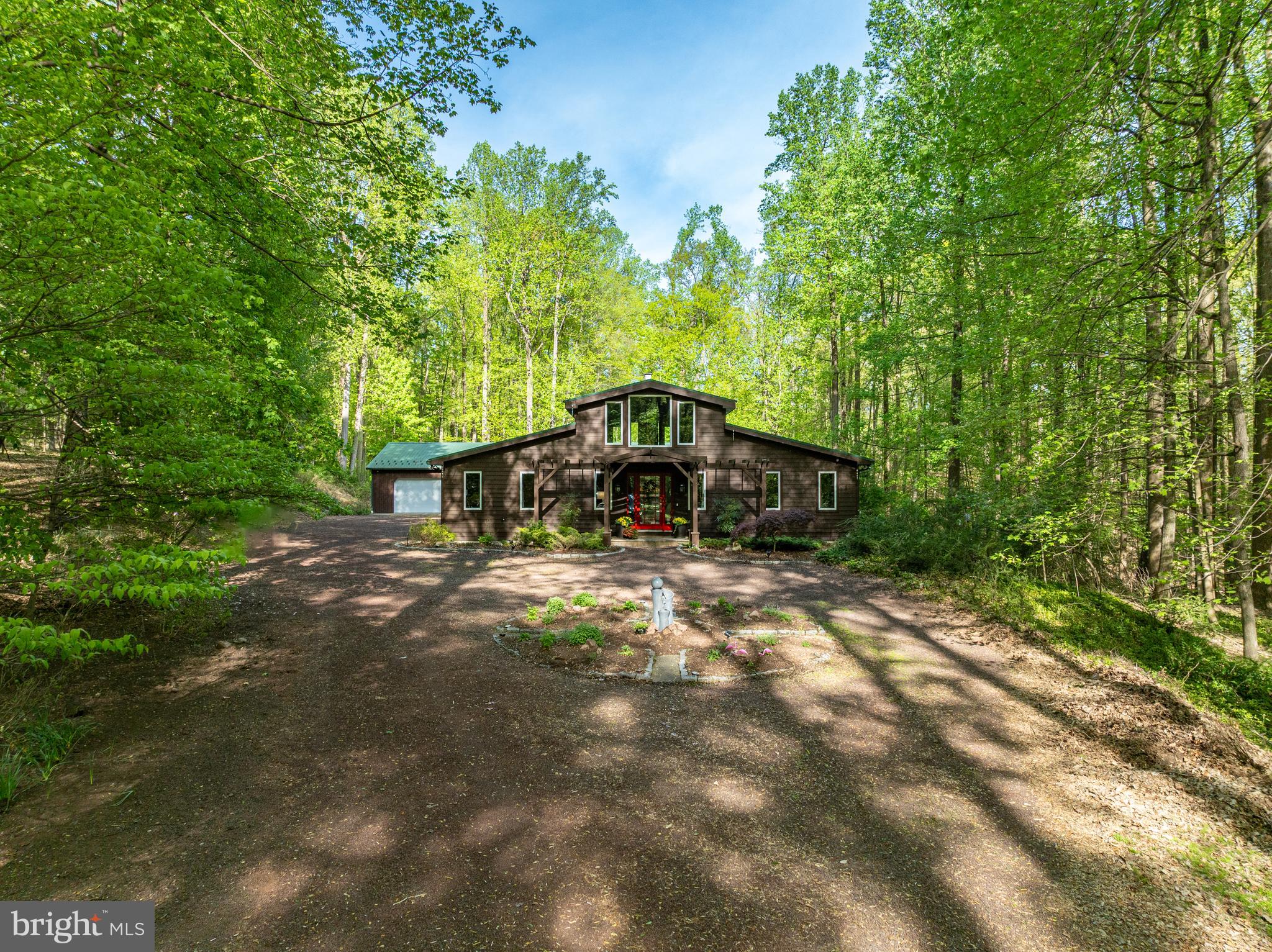 1088 IMPERIAL DRIVE
