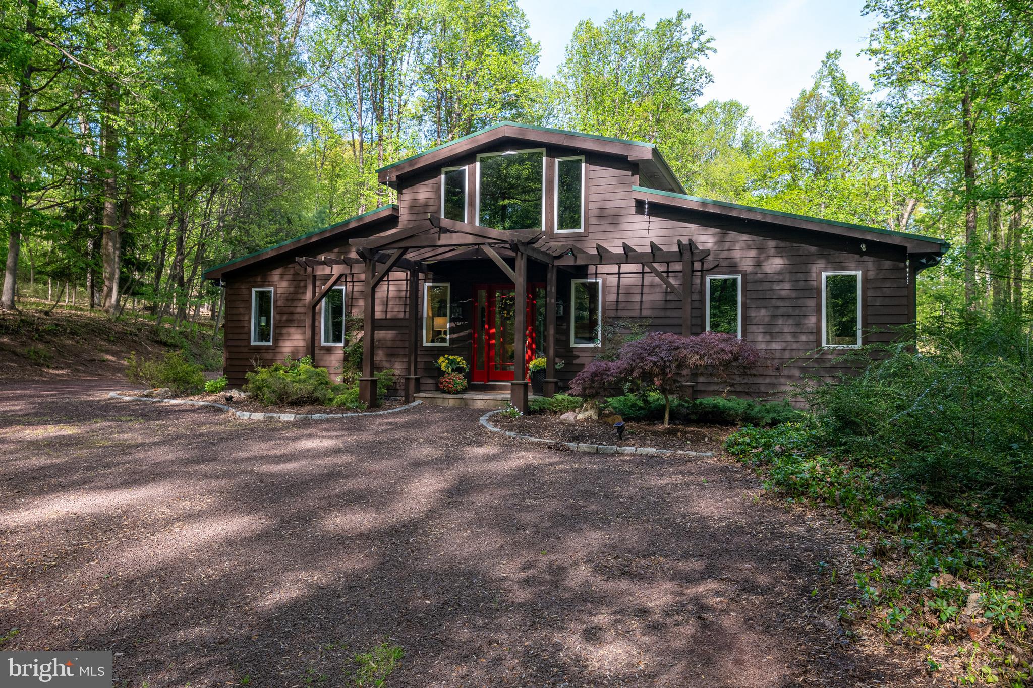 1088 IMPERIAL DRIVE