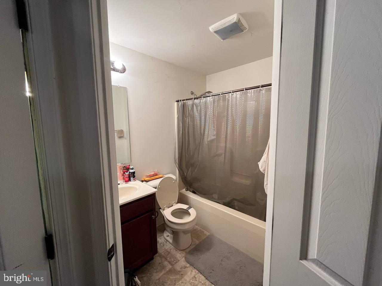 BRISTOL SPRINGS - Residential