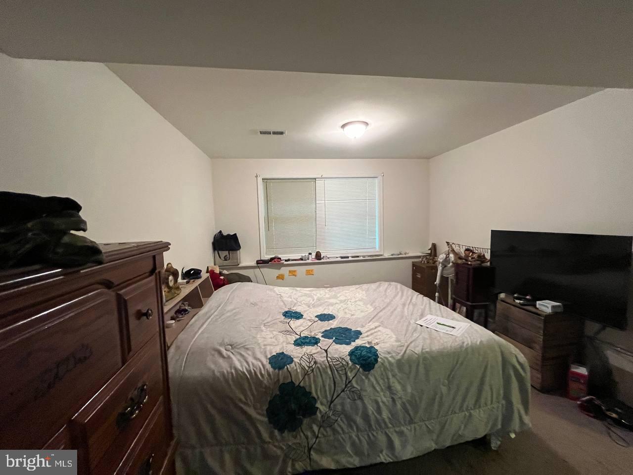BRISTOL SPRINGS - Residential