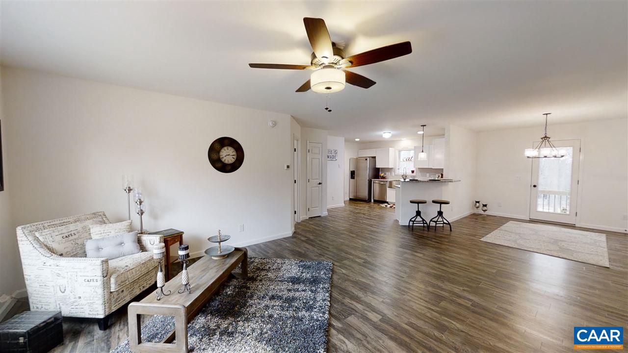 LAKE MONTICELLO - Residential